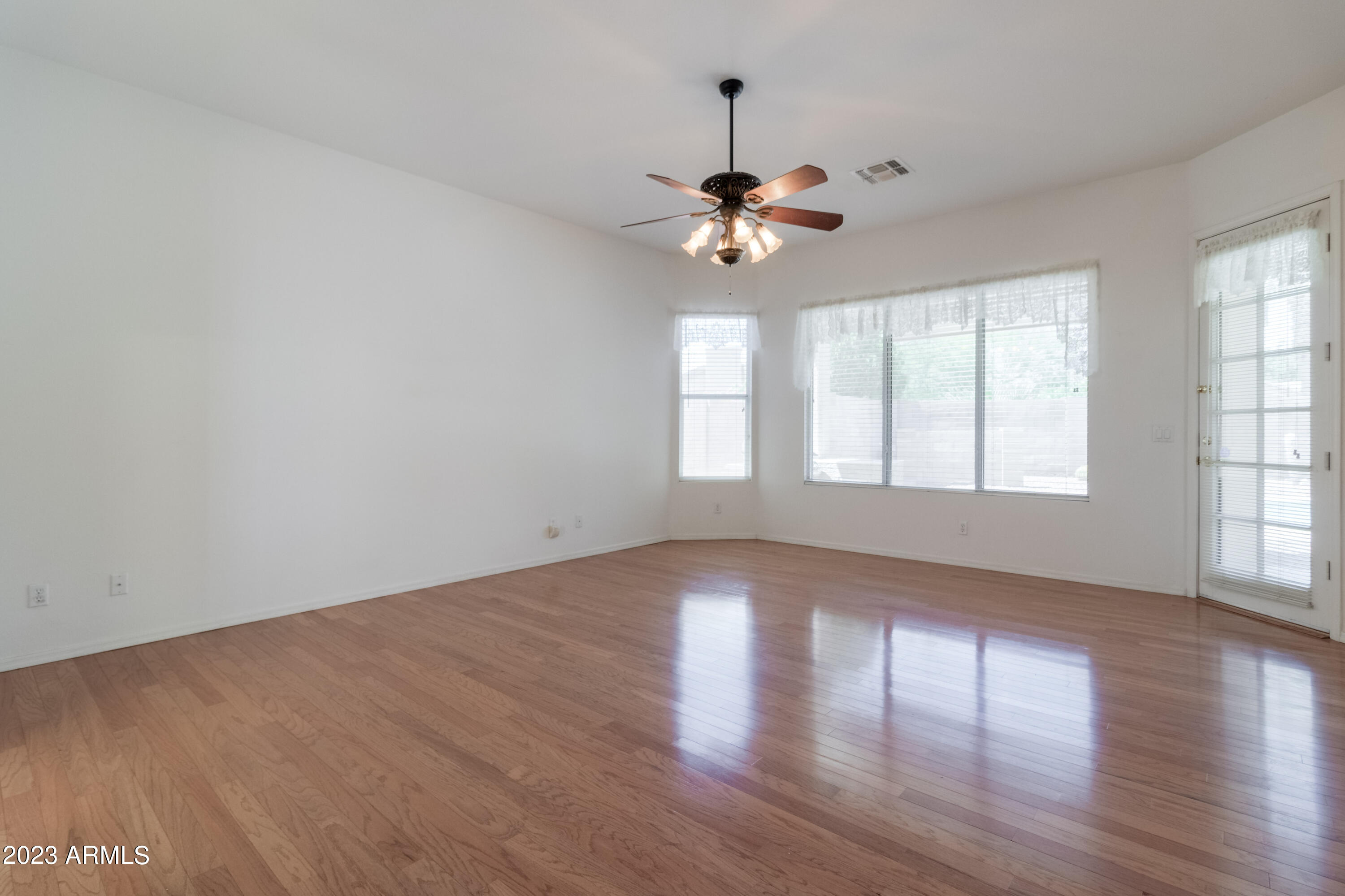 5082 Tumbleweed Lane