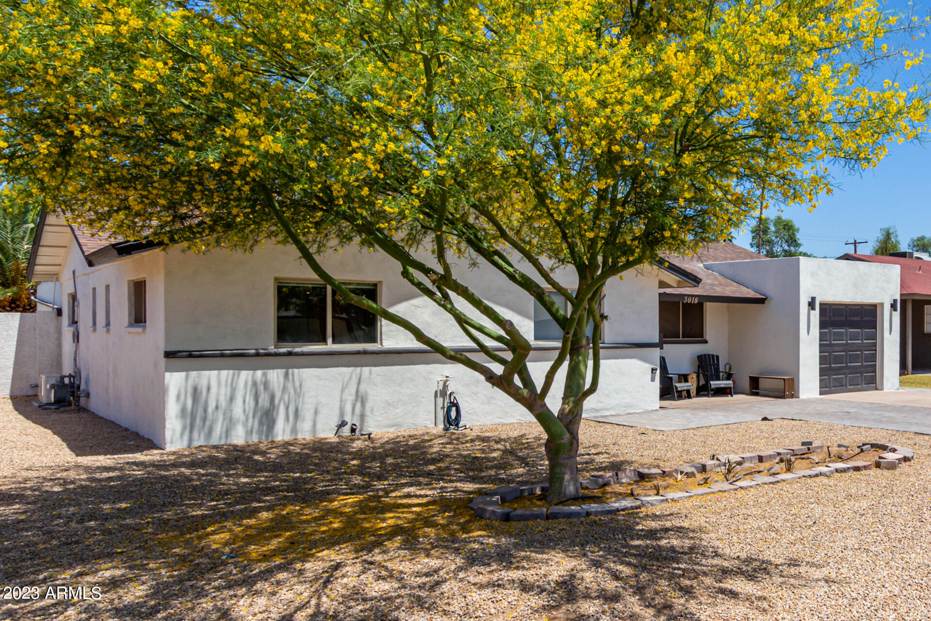 3018 E Earll Drive