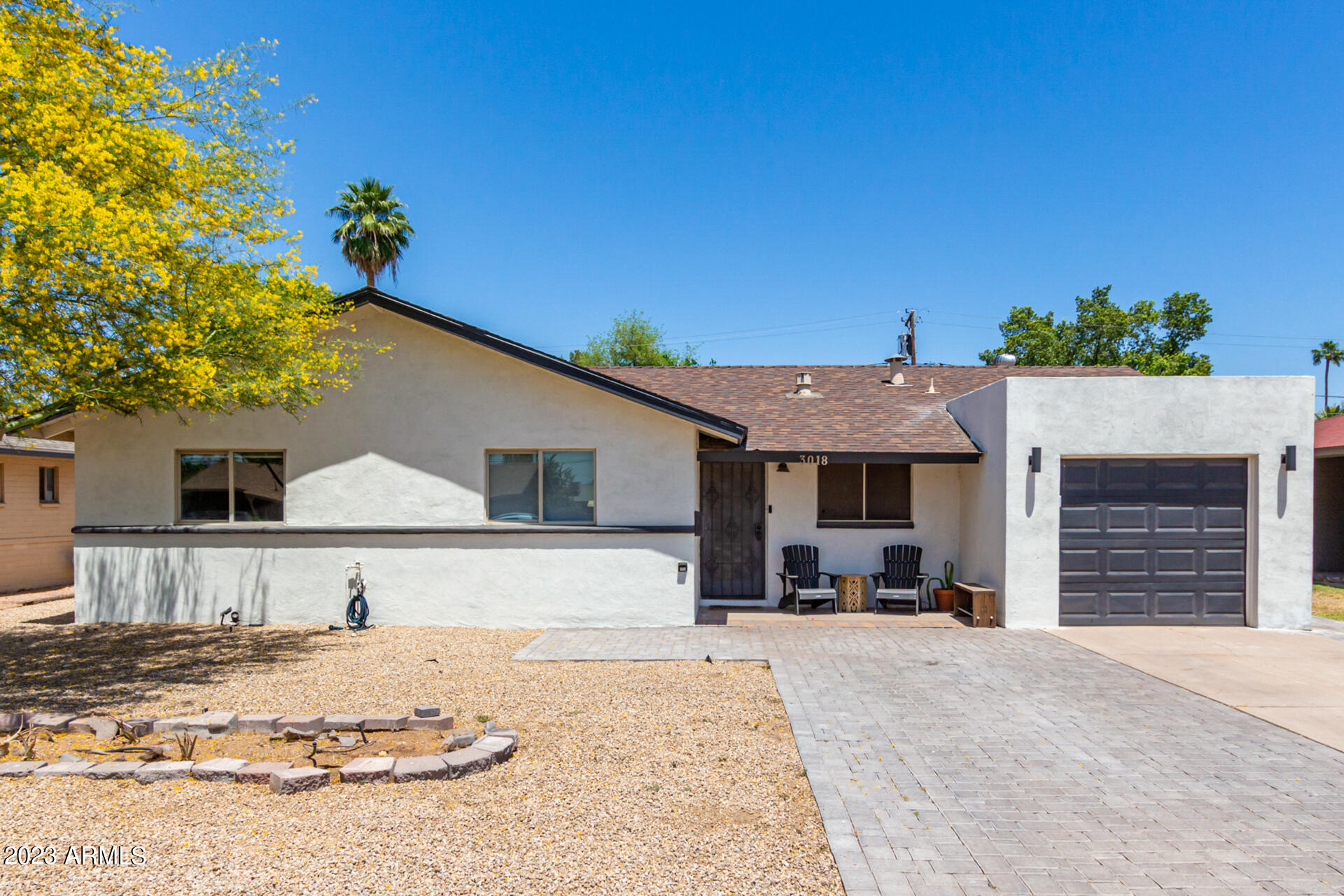 3018 E Earll Drive