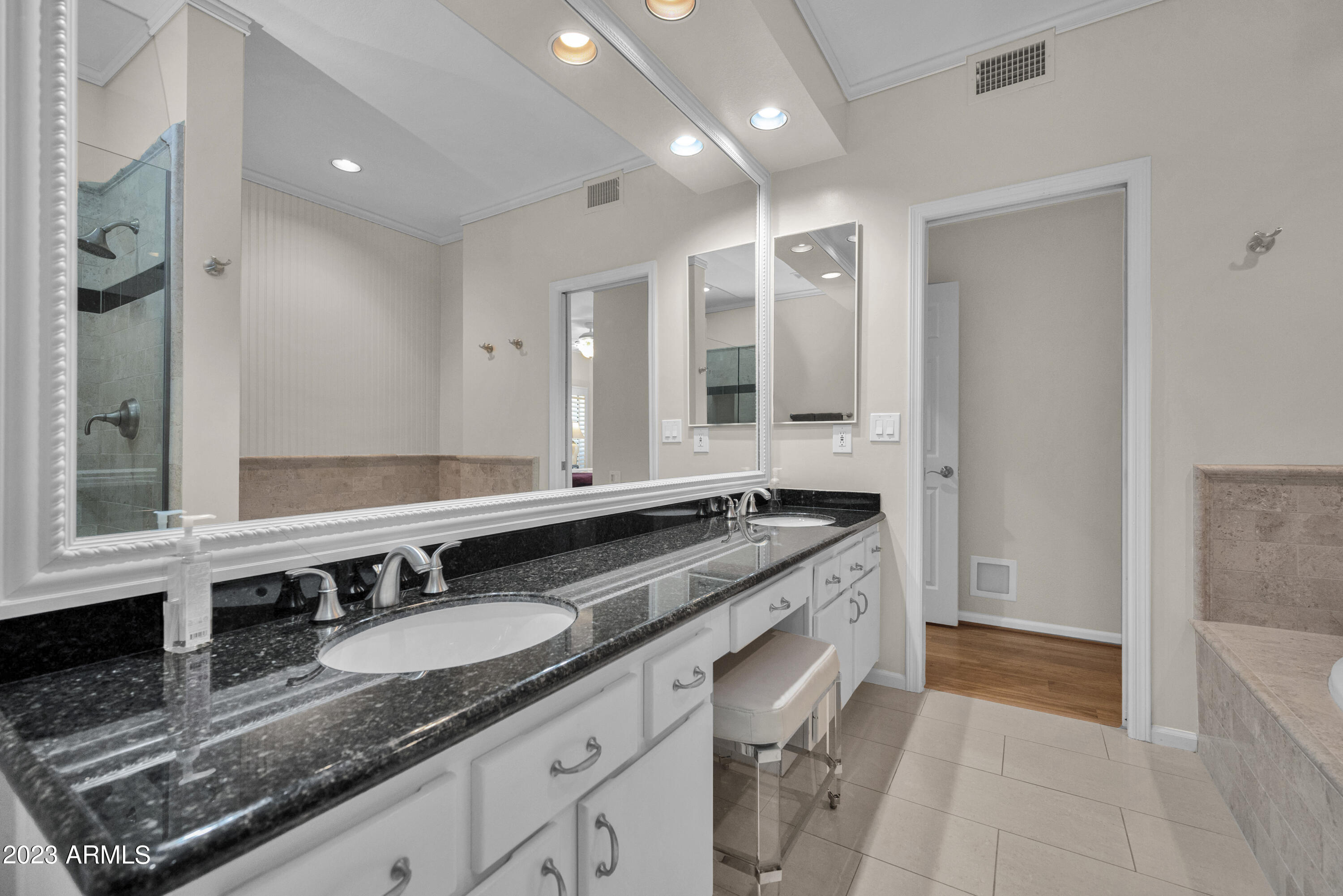 7272 E GAINEY RANCH Road, 110