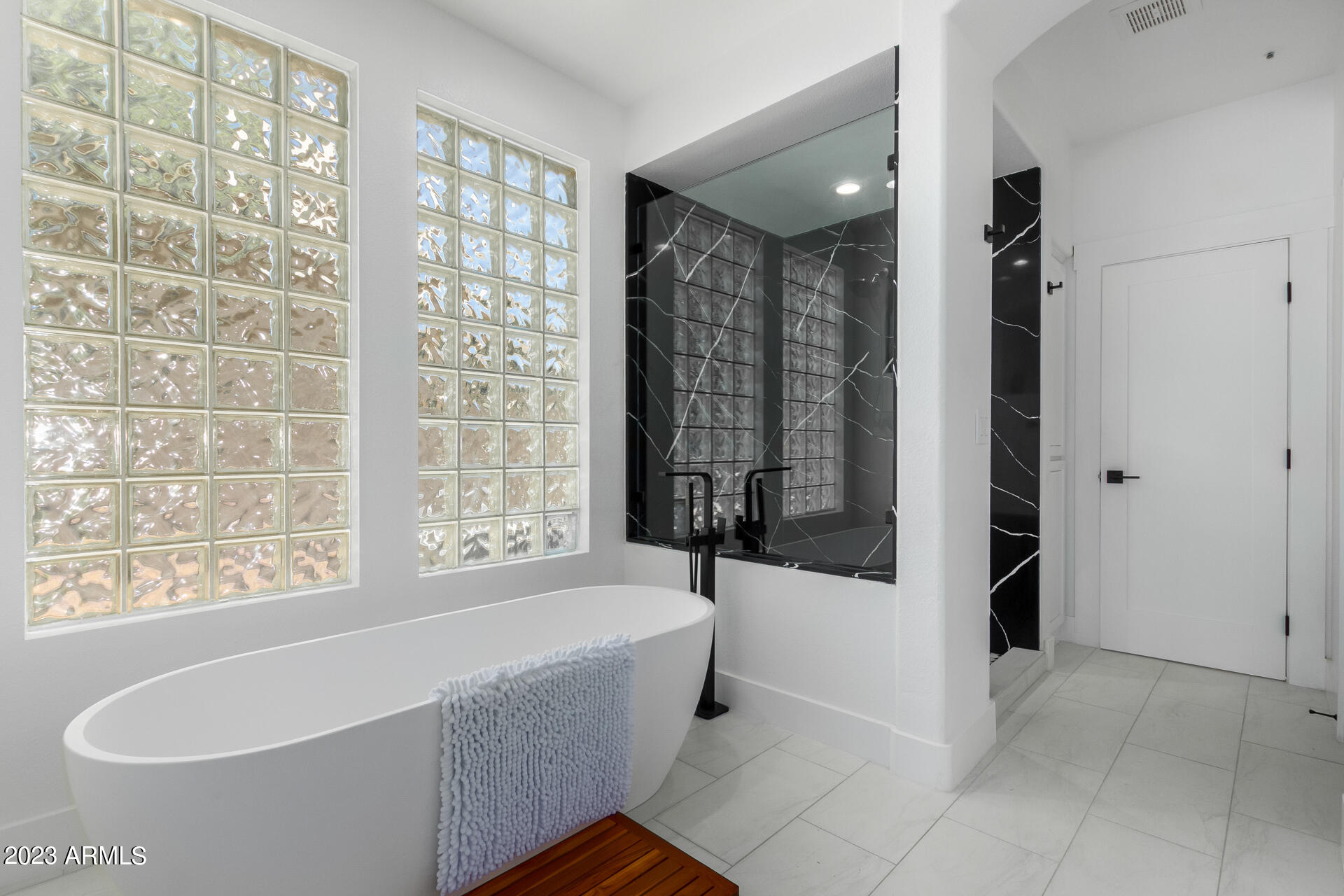 7705 E DOUBLETREE RANCH Road, 32