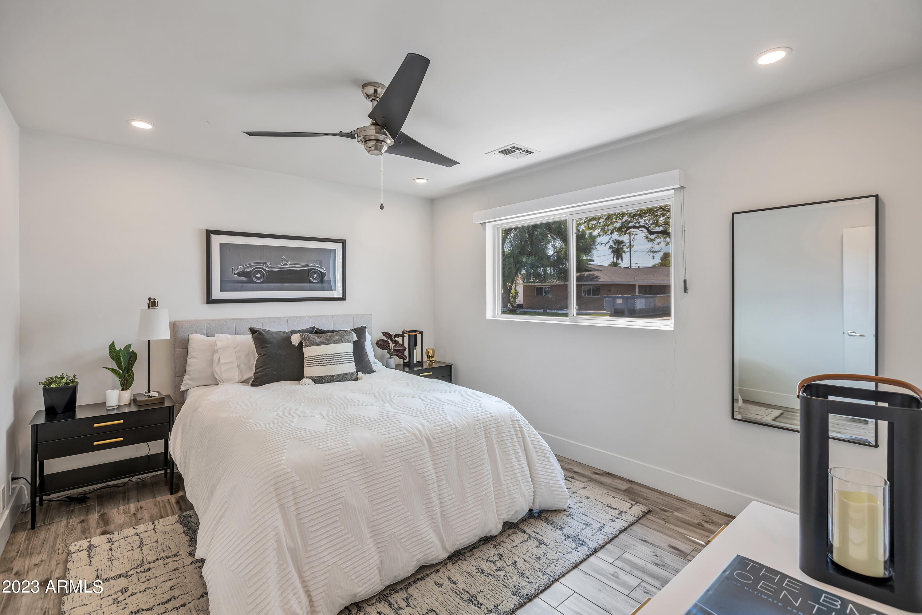 8224 E DEVONSHIRE Avenue