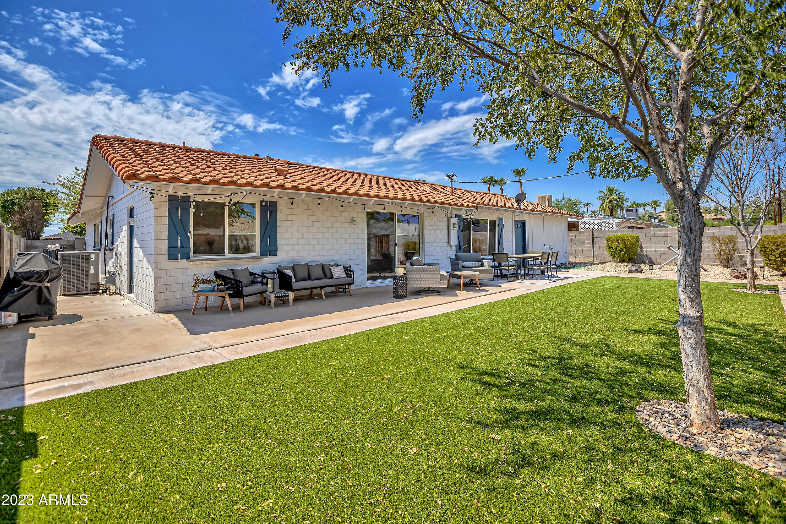 8224 E DEVONSHIRE Avenue