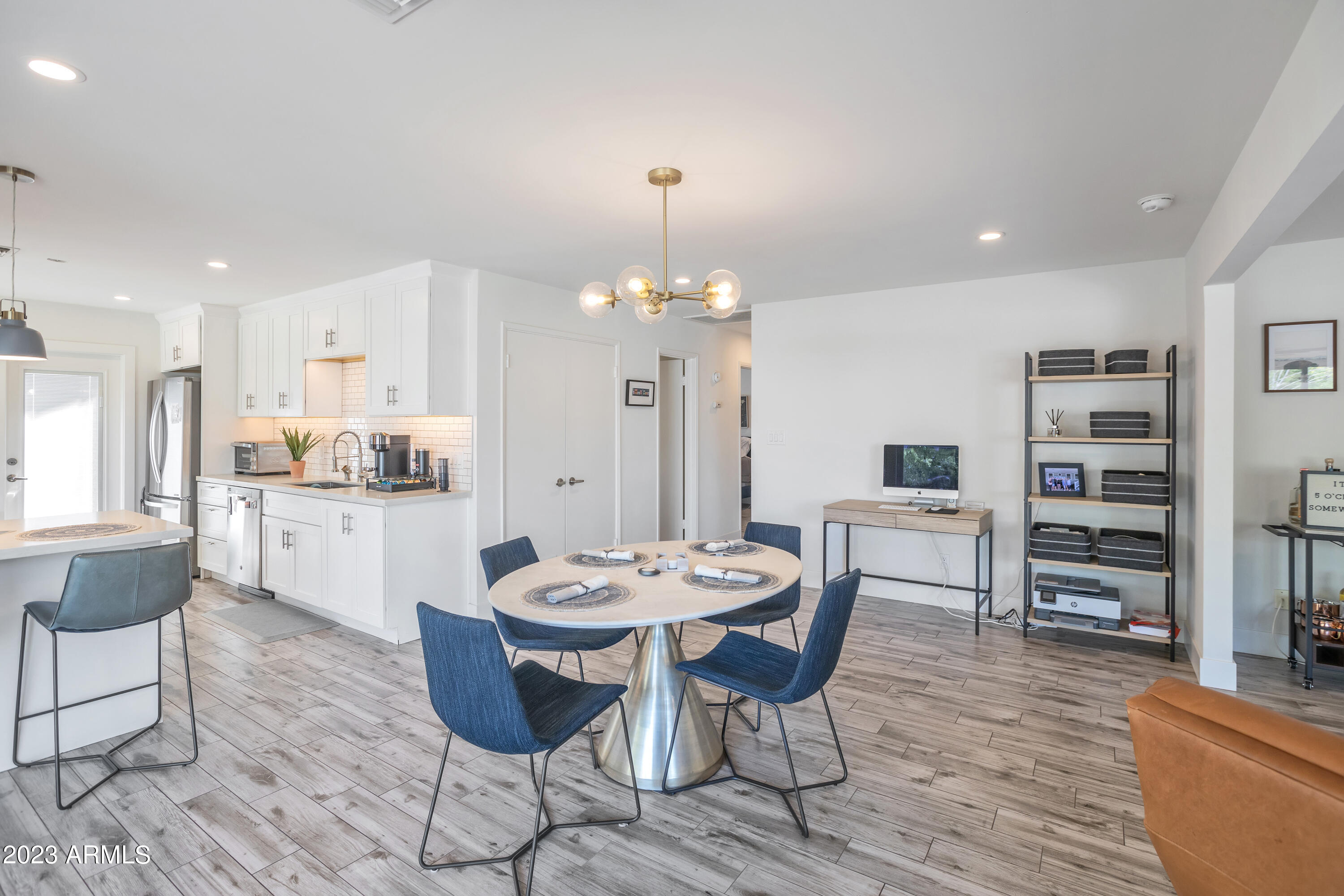 8224 E DEVONSHIRE Avenue