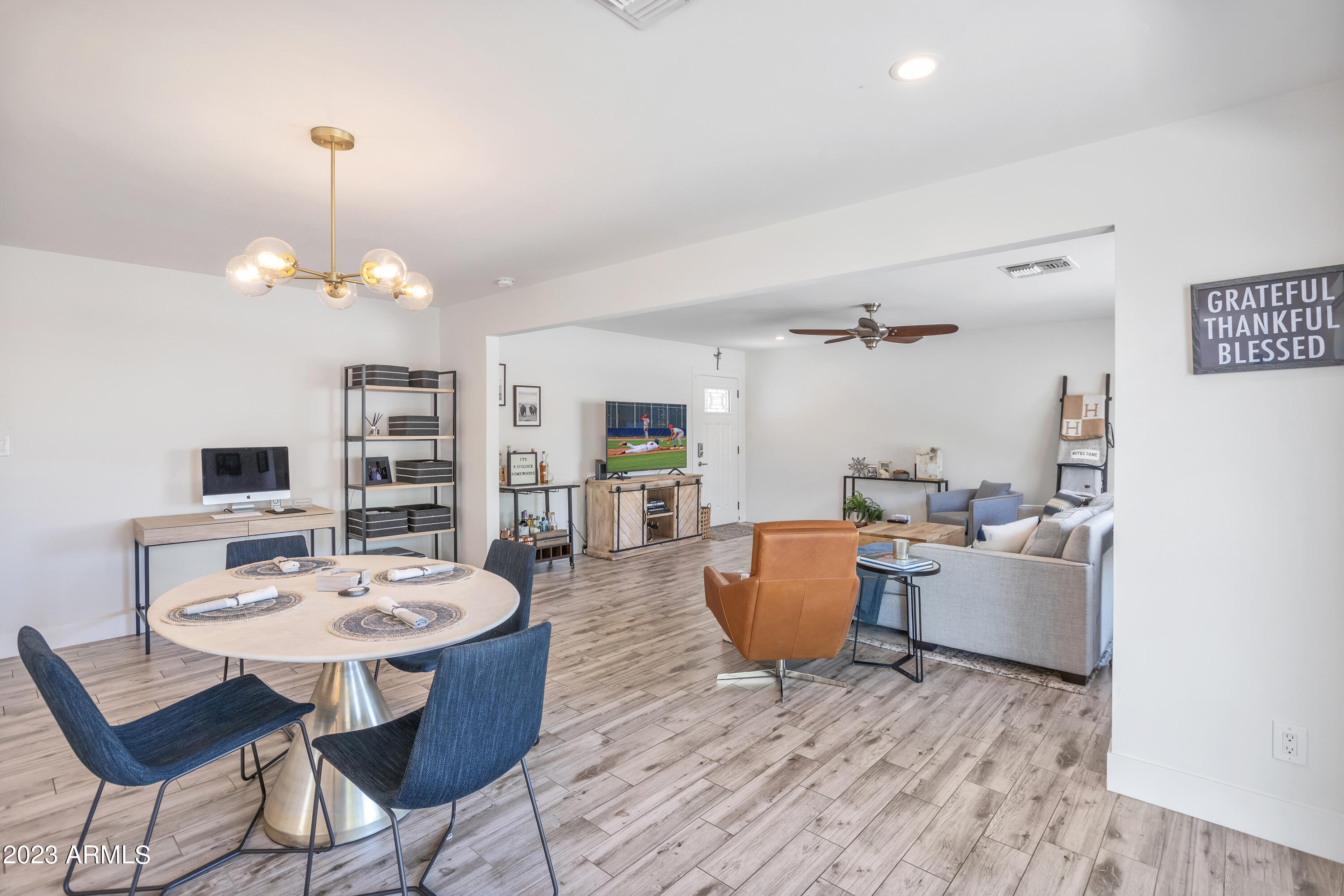 8224 E DEVONSHIRE Avenue