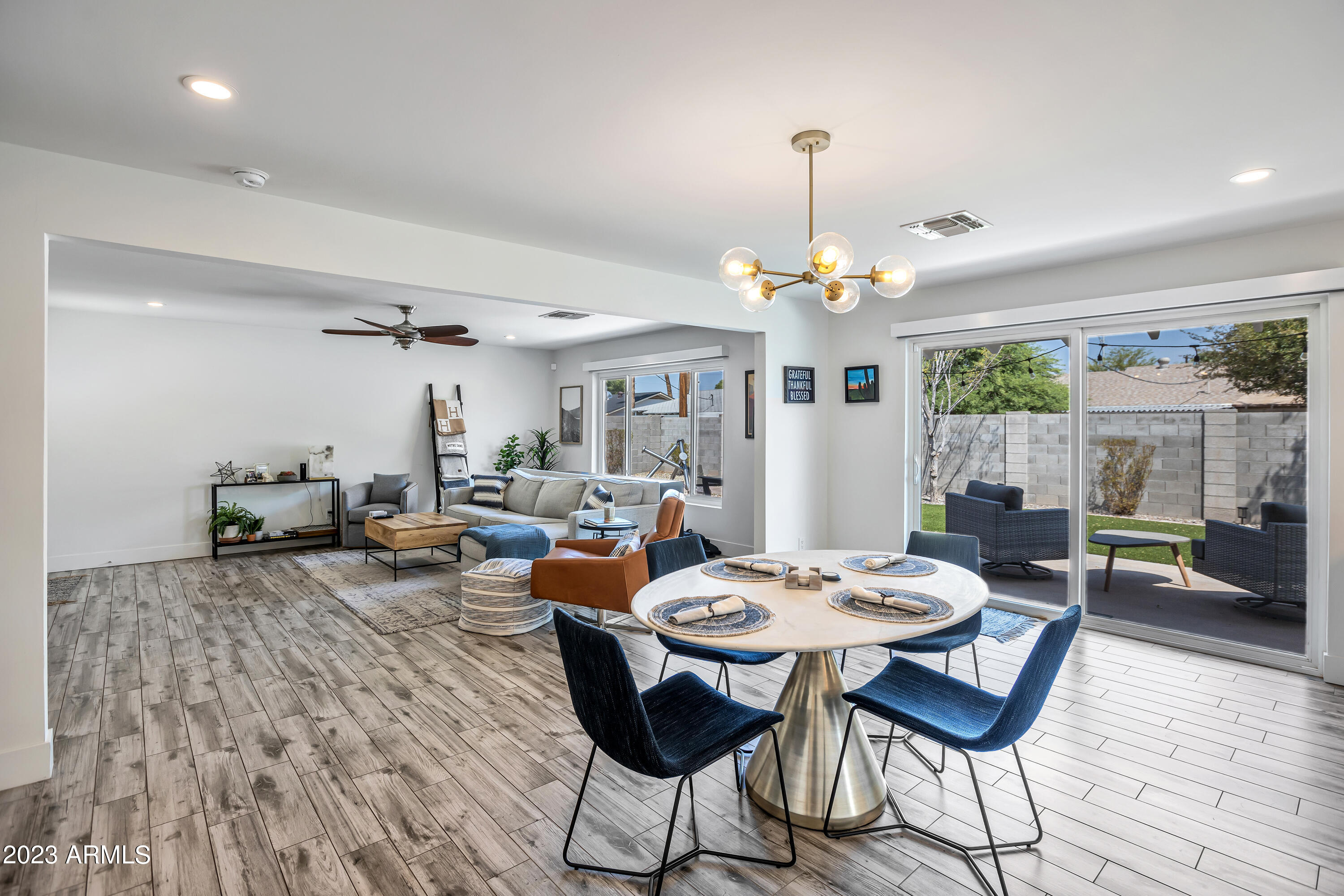 8224 E DEVONSHIRE Avenue