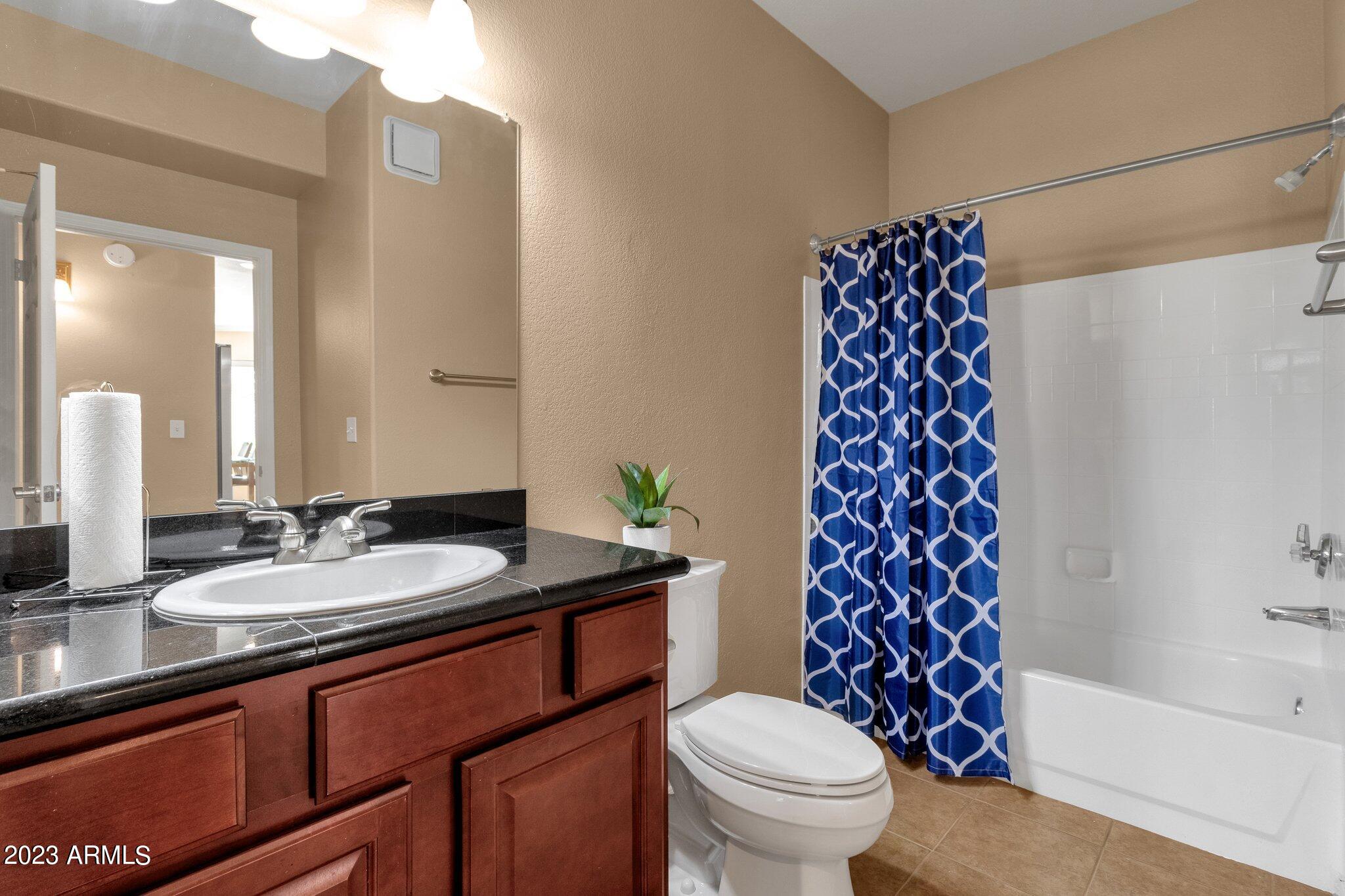 5335 E SHEA Boulevard, 1030