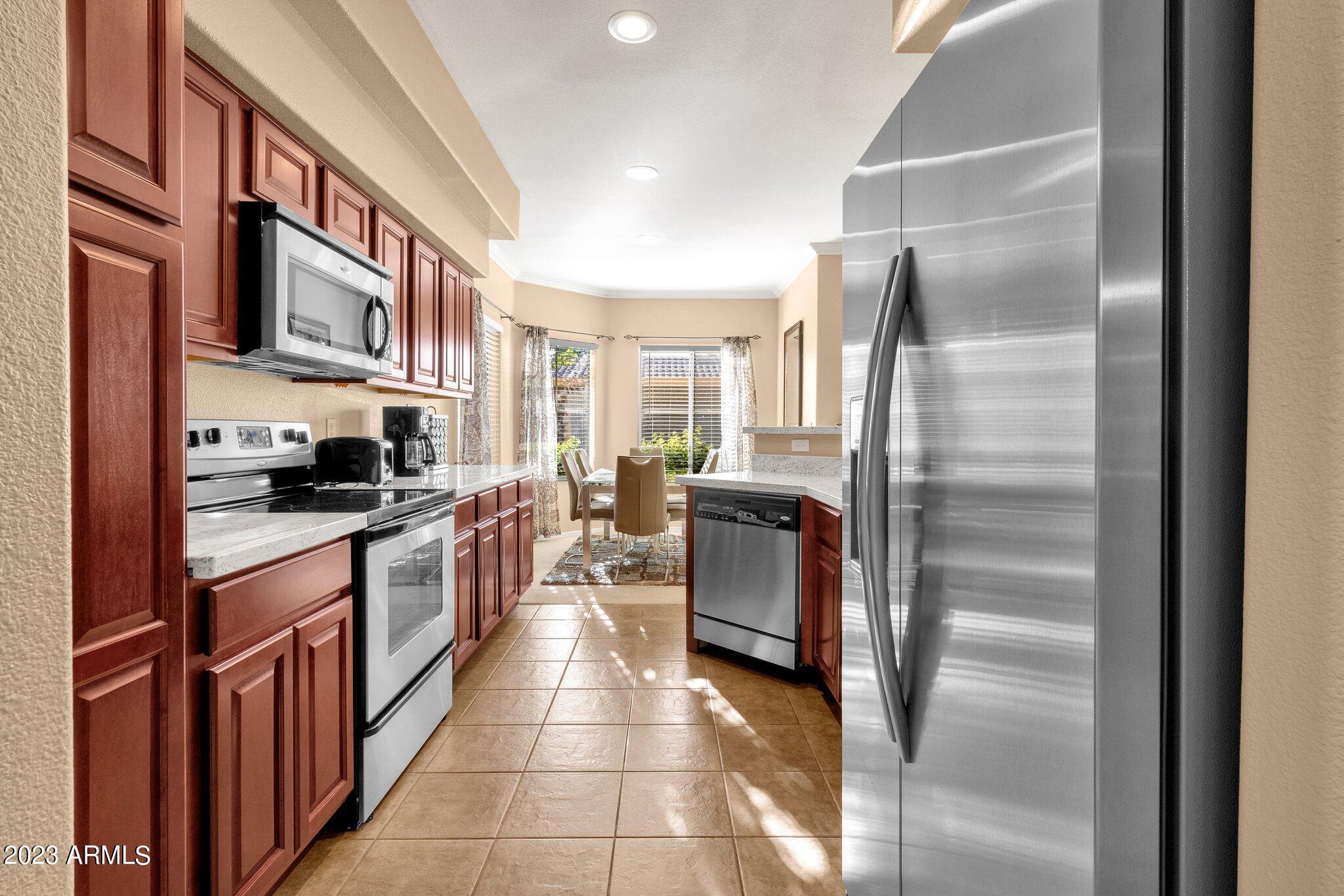 5335 E SHEA Boulevard, 1030