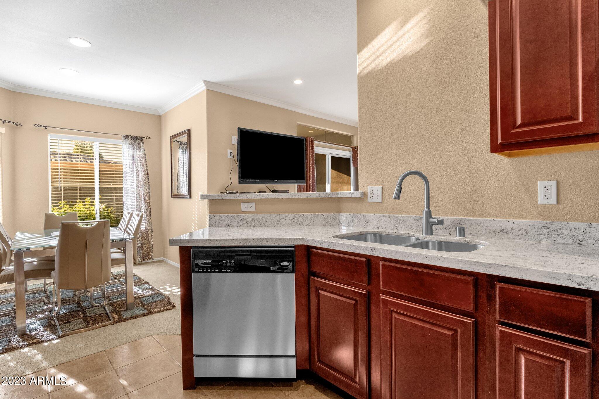 5335 E SHEA Boulevard, 1030