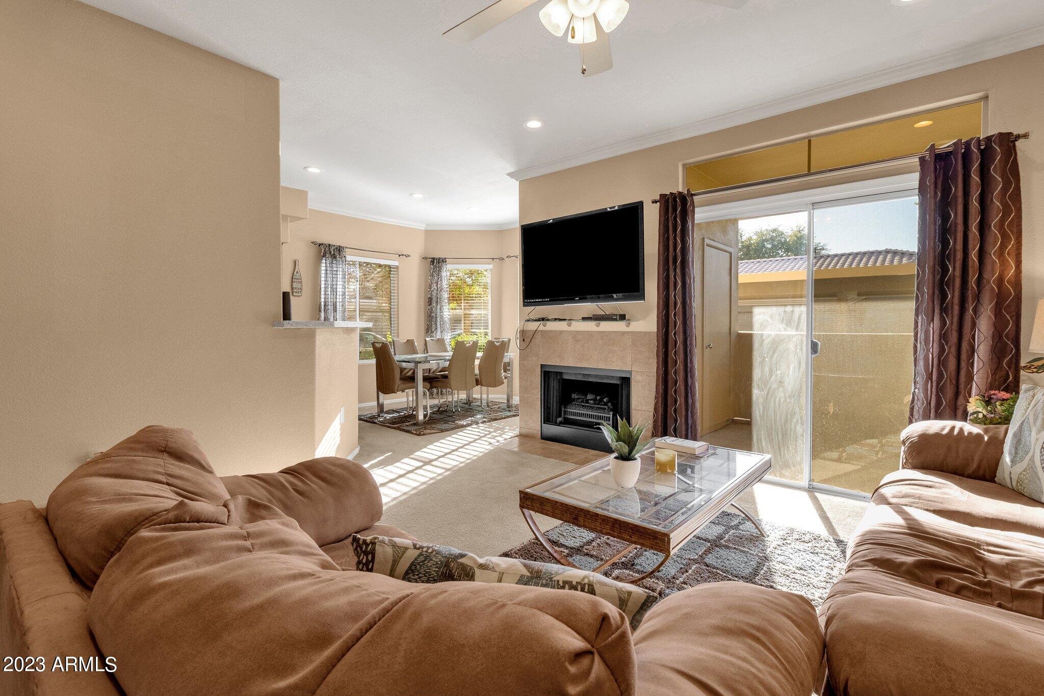 5335 E SHEA Boulevard, 1030