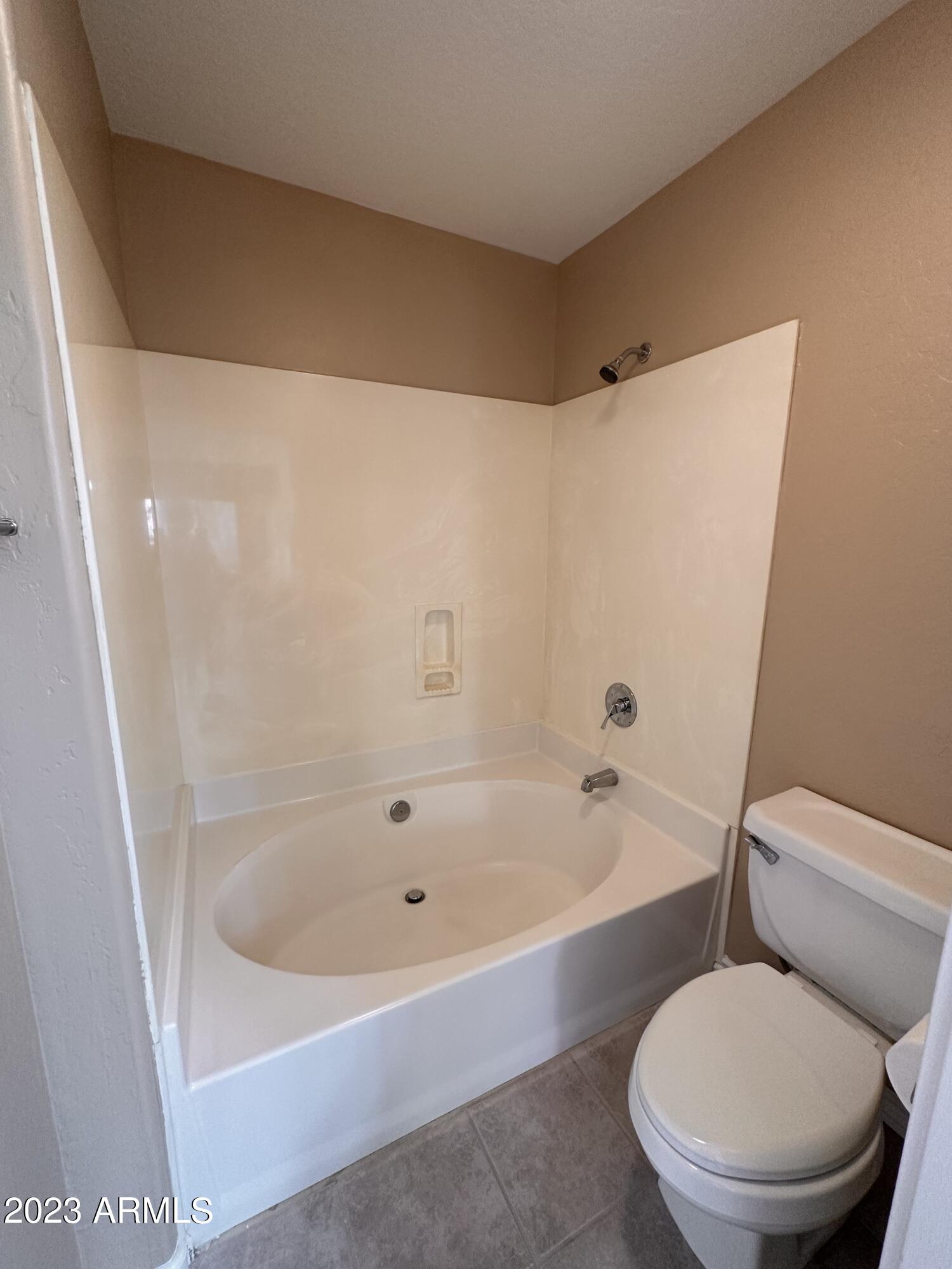 11260 N 92ND Street, 1050