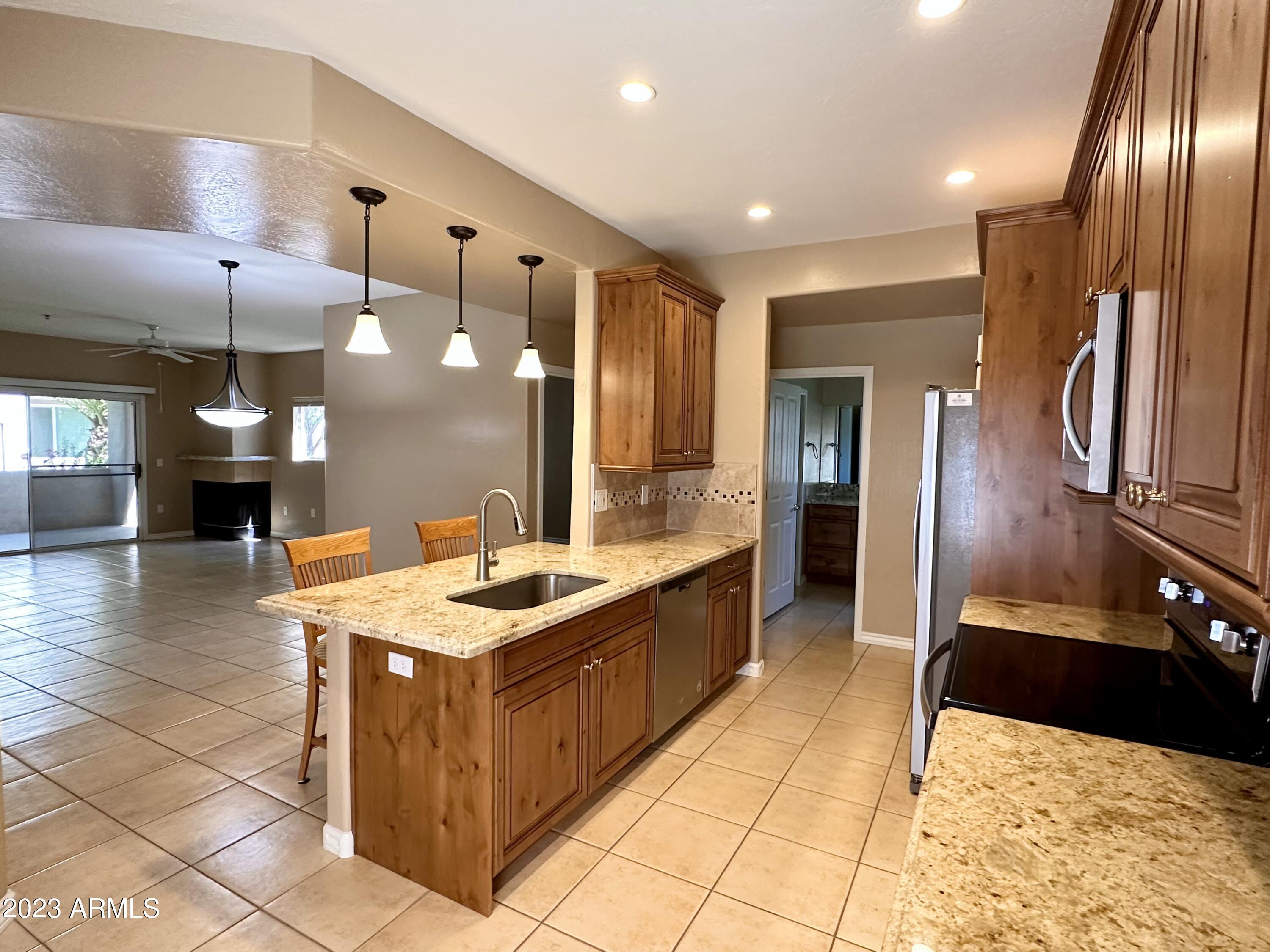 11260 N 92ND Street, 1050