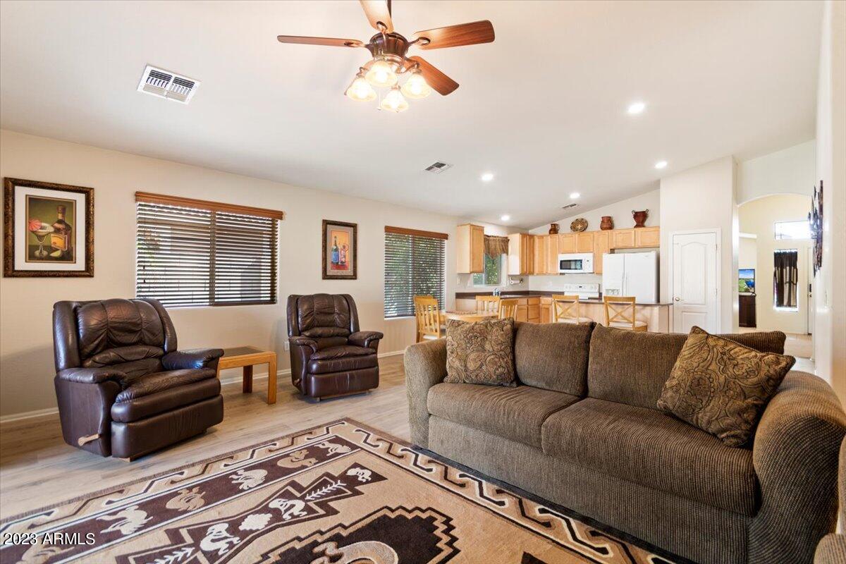 2154 W JASPER BUTTE Drive