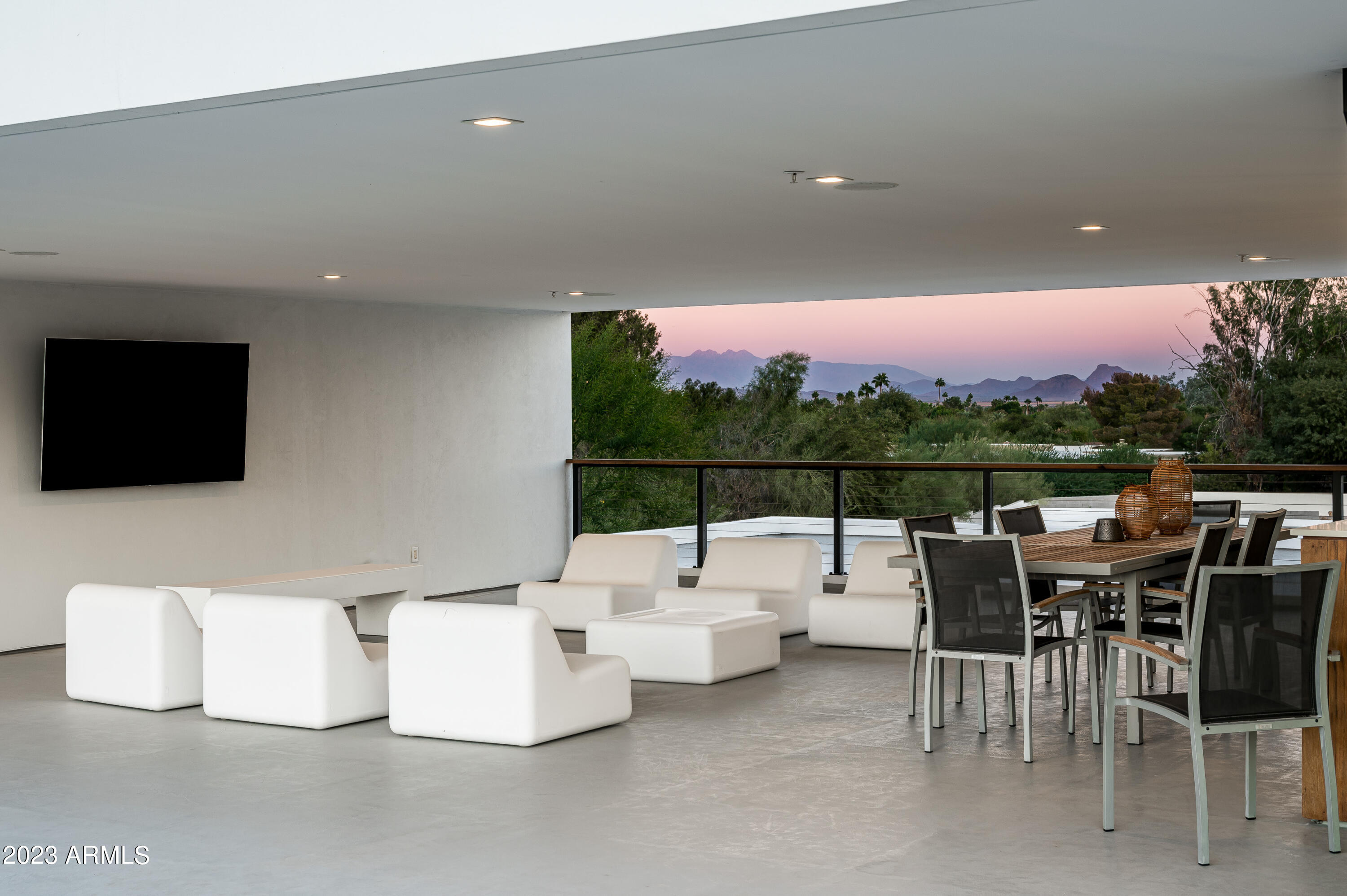 5505 N Casa Blanca Drive