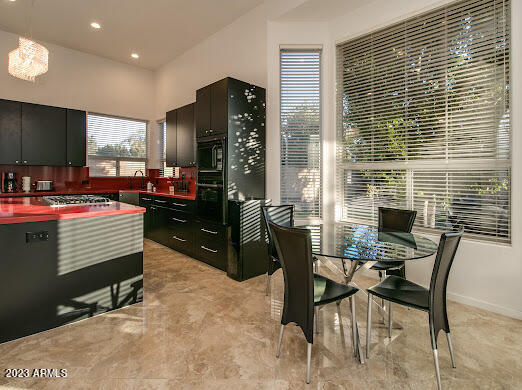 5319 E WOODRIDGE Drive