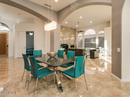 5319 E WOODRIDGE Drive