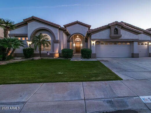 5319 E WOODRIDGE Drive