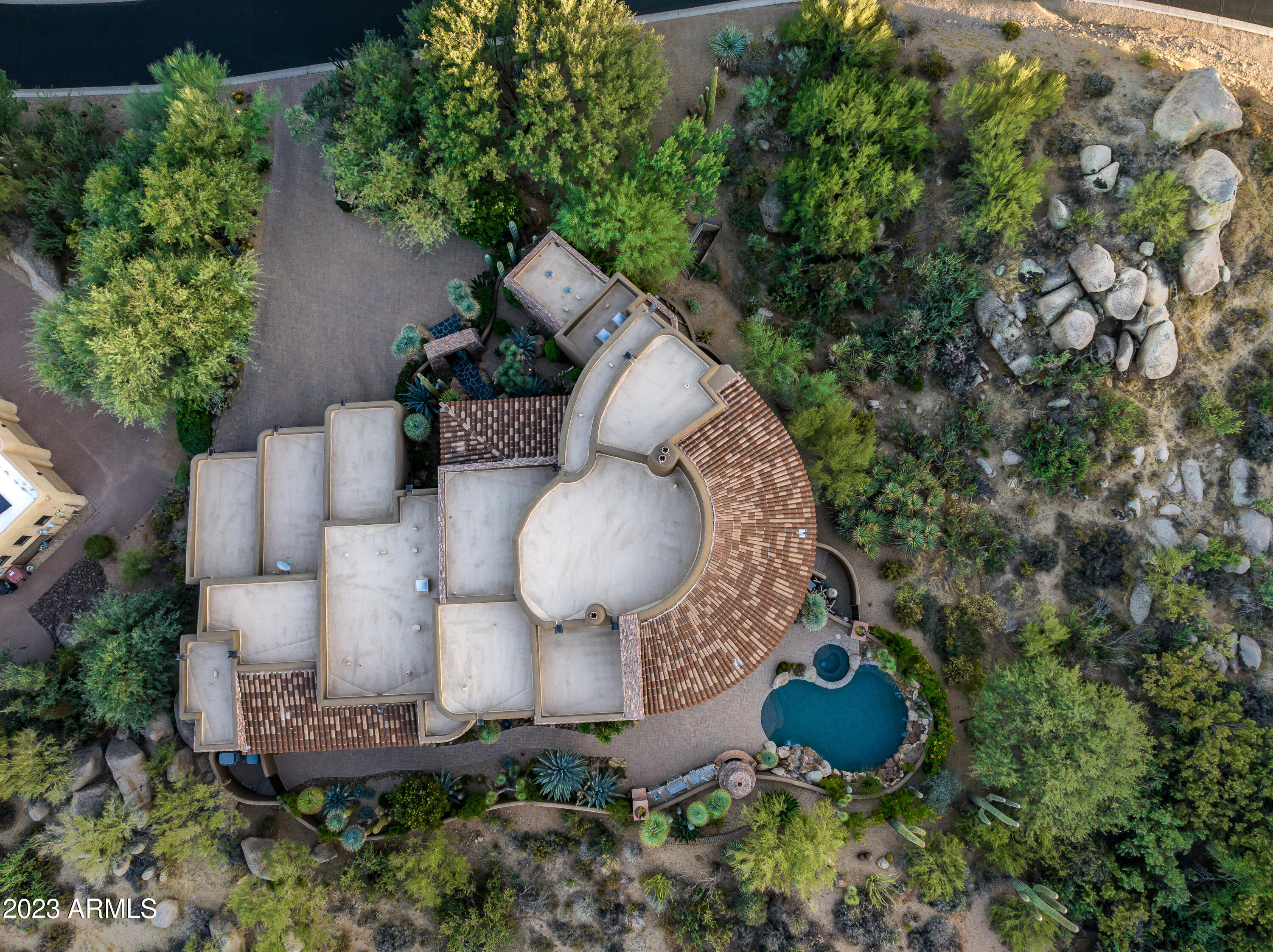 10616 E GREYTHORN Drive