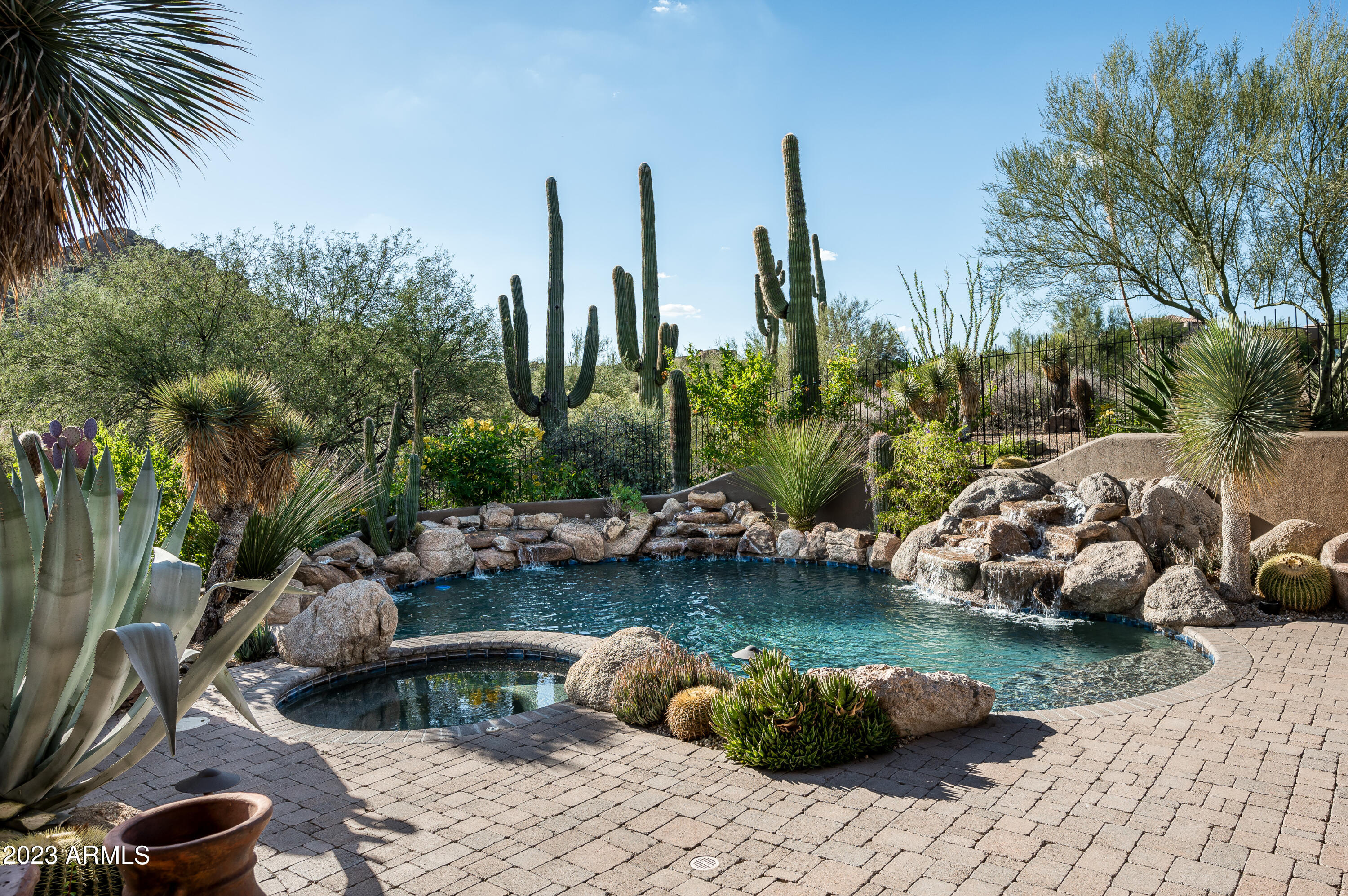 10616 E GREYTHORN Drive
