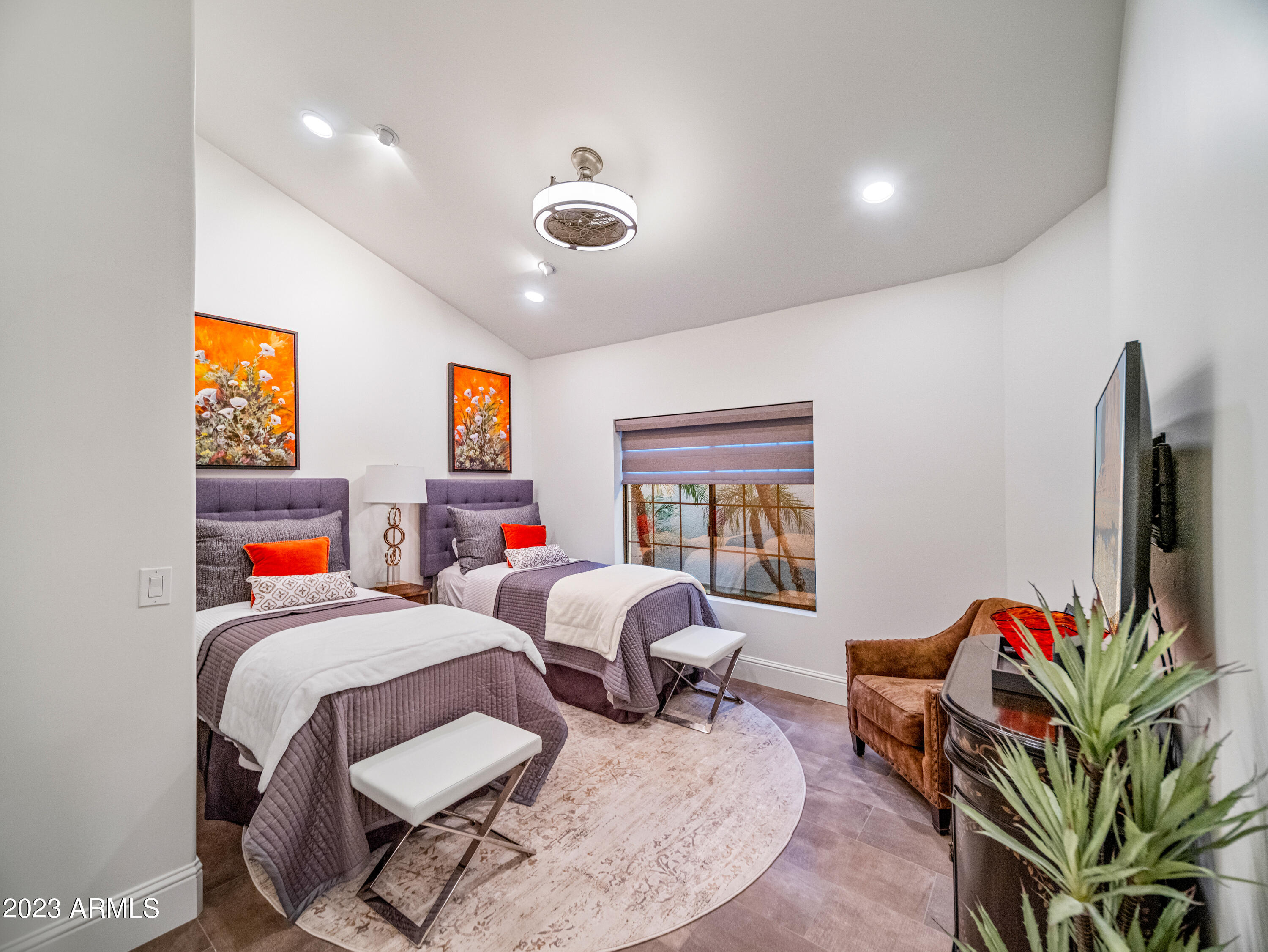 7525 E GAINEY RANCH Road Unit: 163