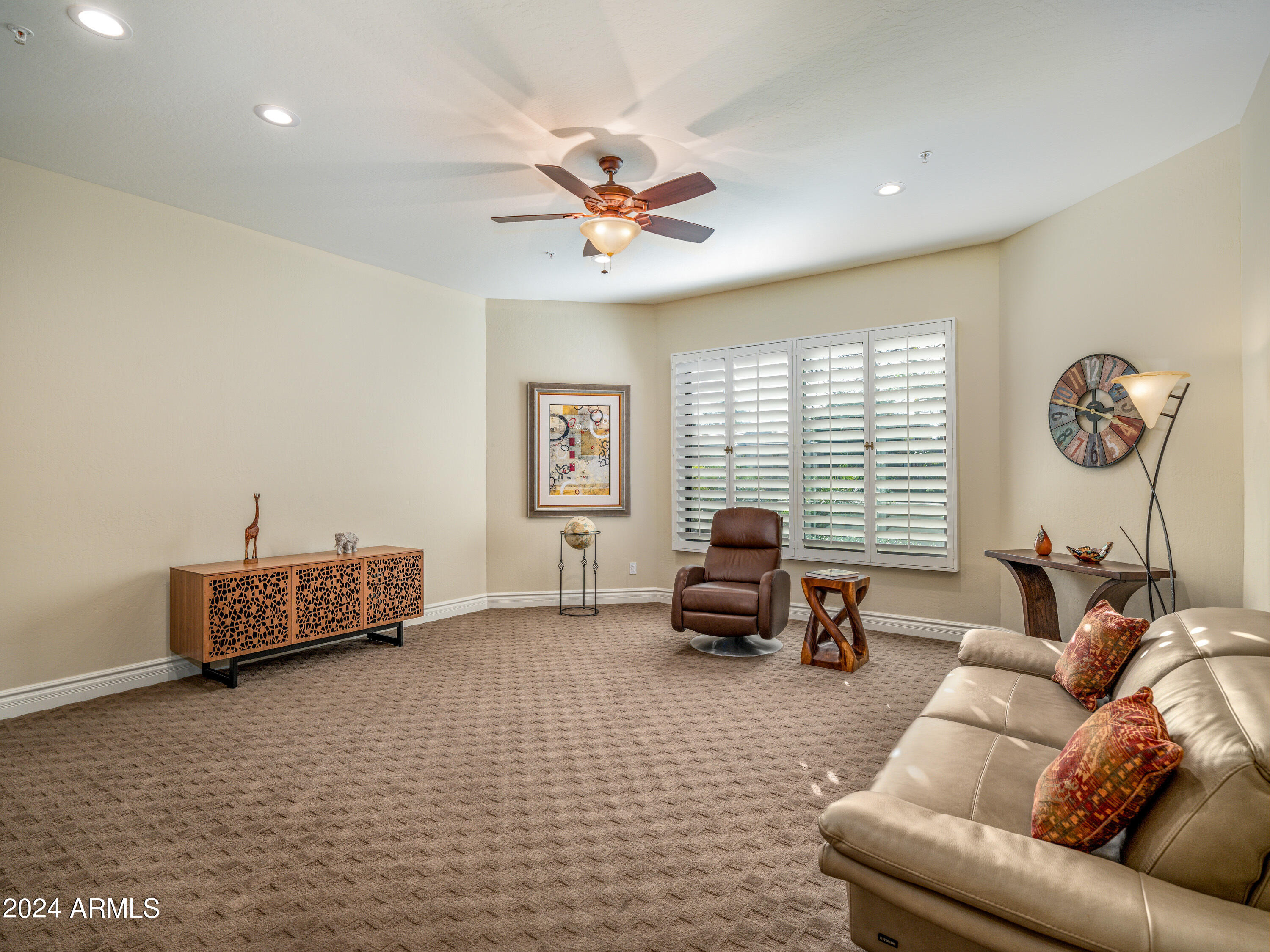 7323 E GAINEY RANCH Road Unit: 14
