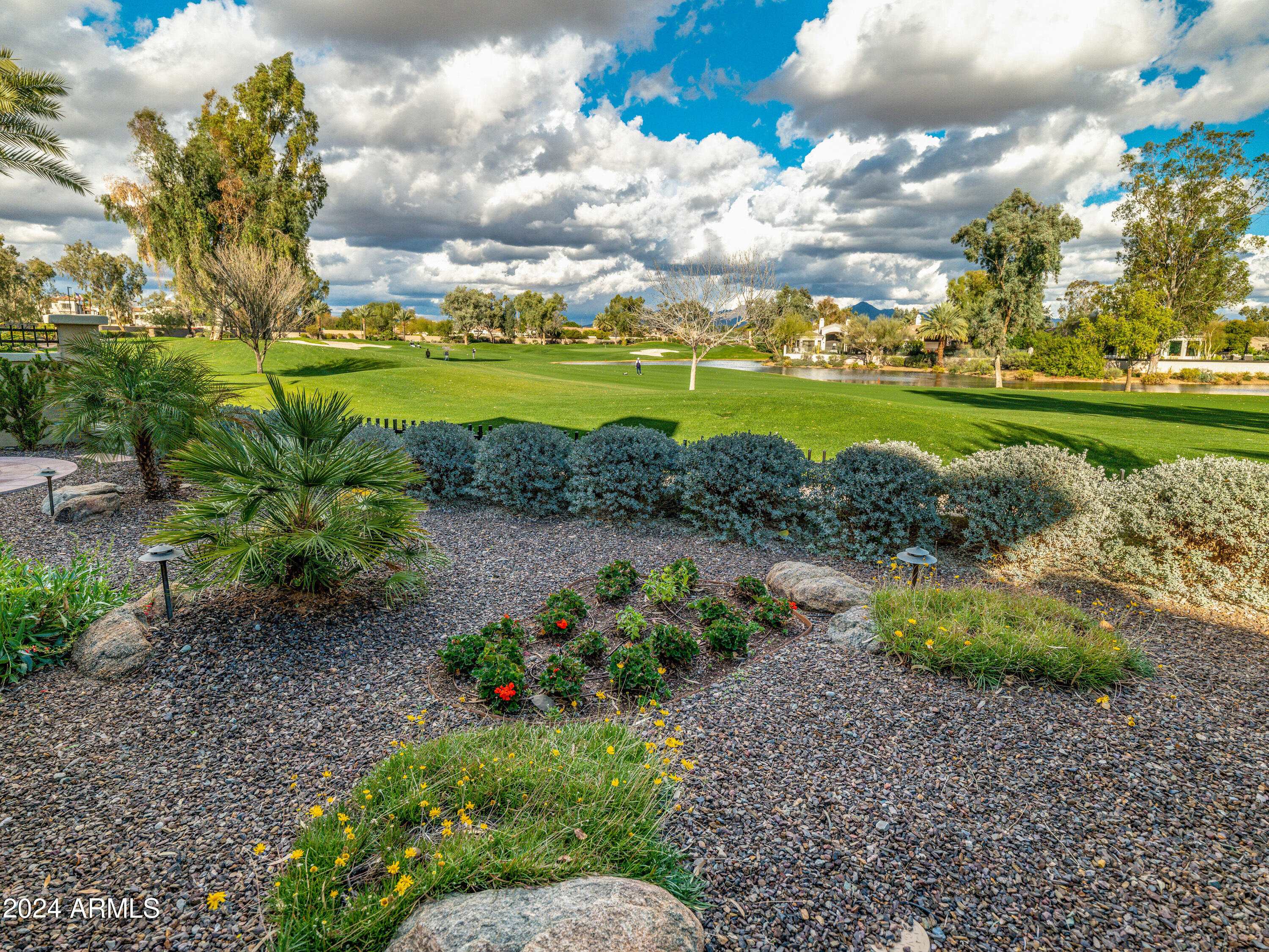 7323 E GAINEY RANCH Road Unit: 14