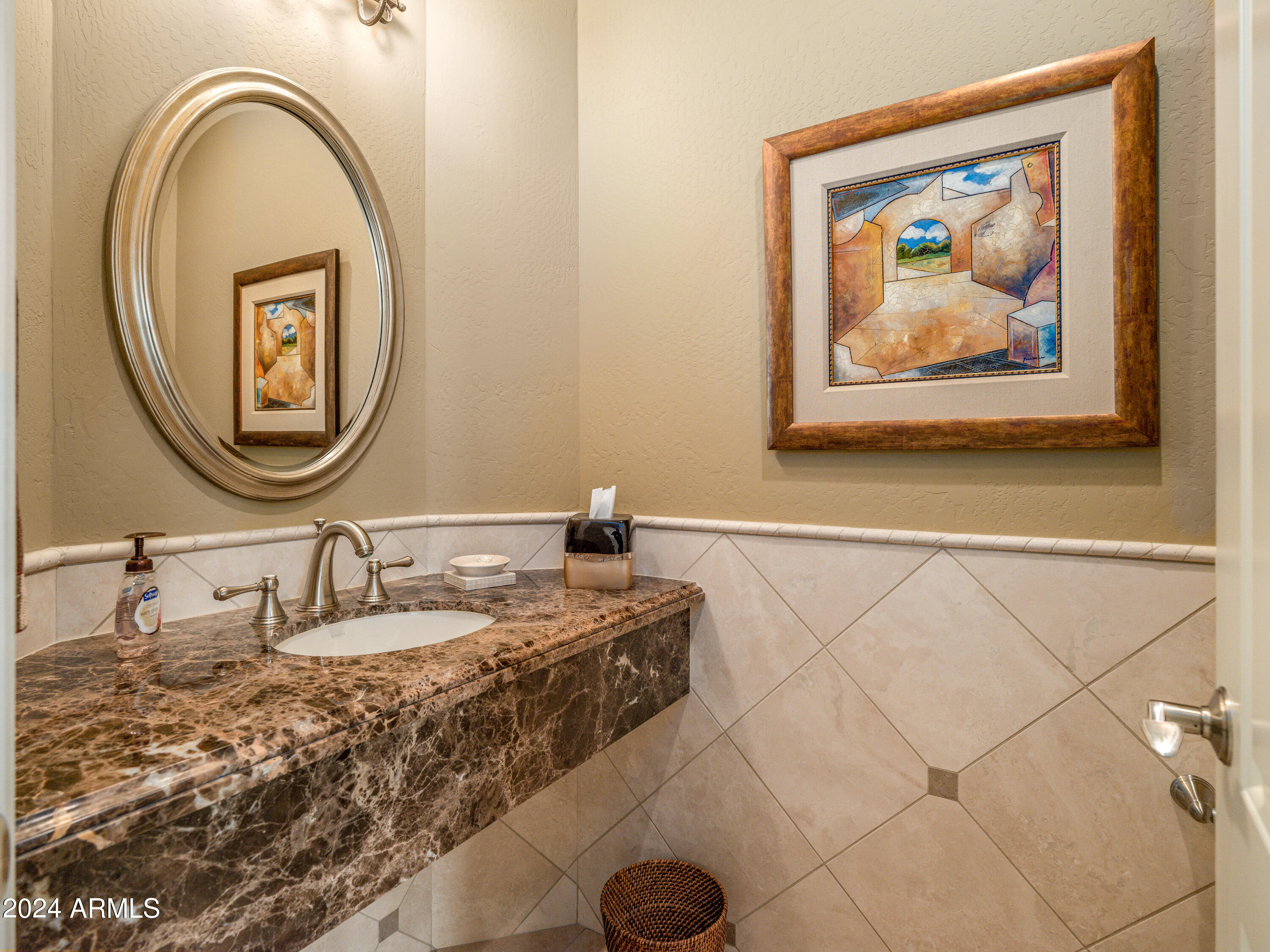 7323 E GAINEY RANCH Road Unit: 14