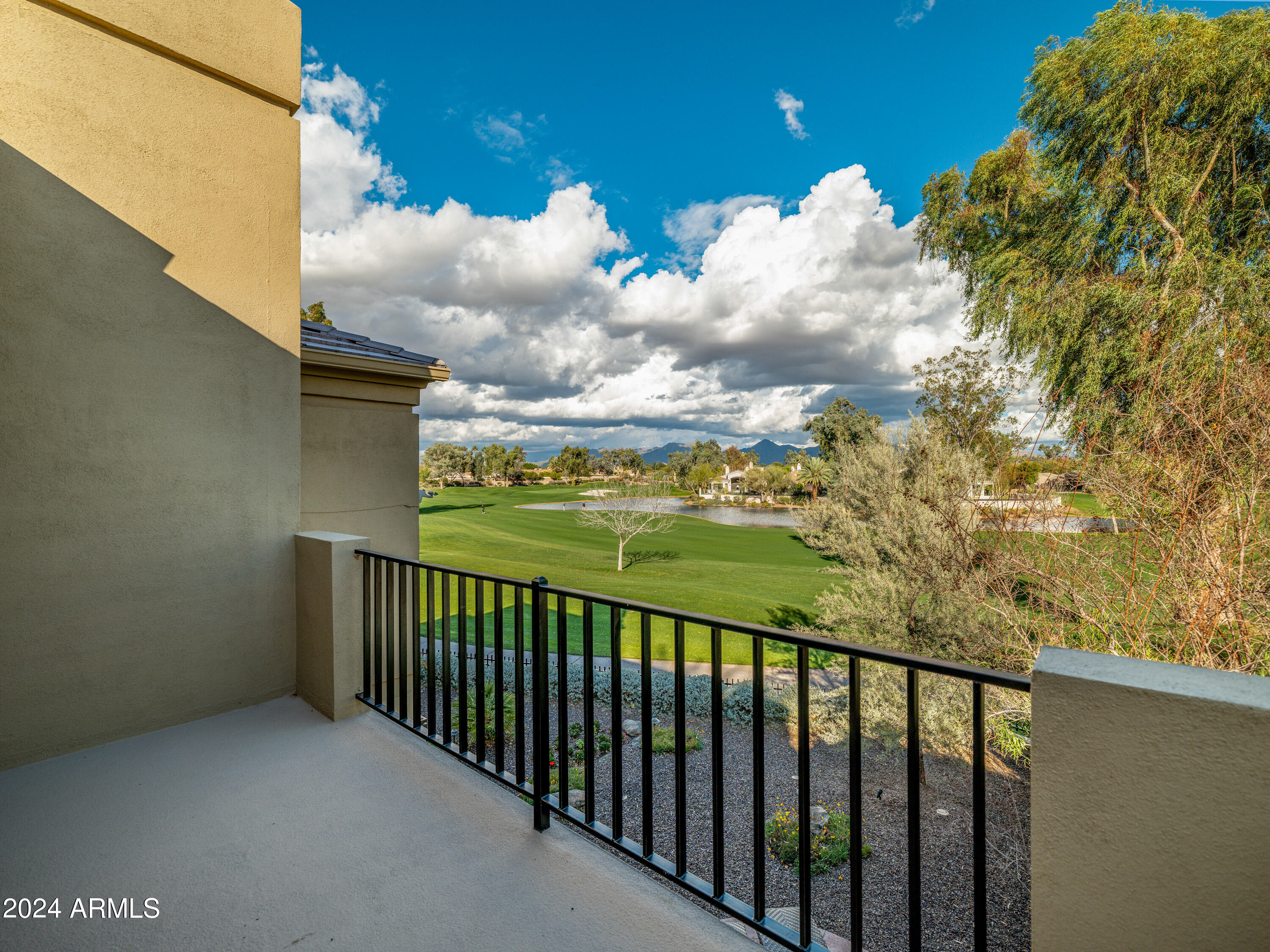 7323 E GAINEY RANCH Road Unit: 14