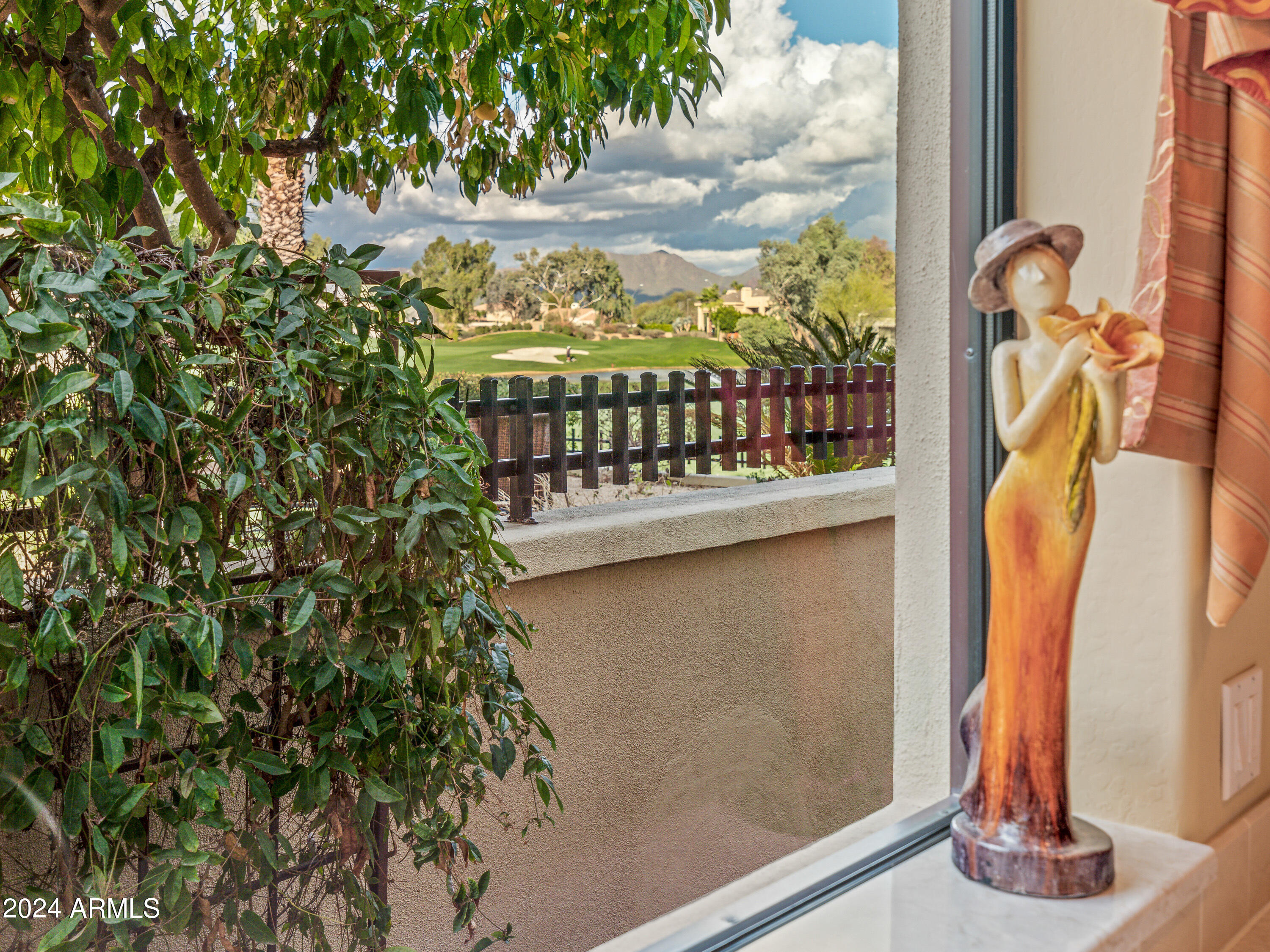 7323 E GAINEY RANCH Road Unit: 14