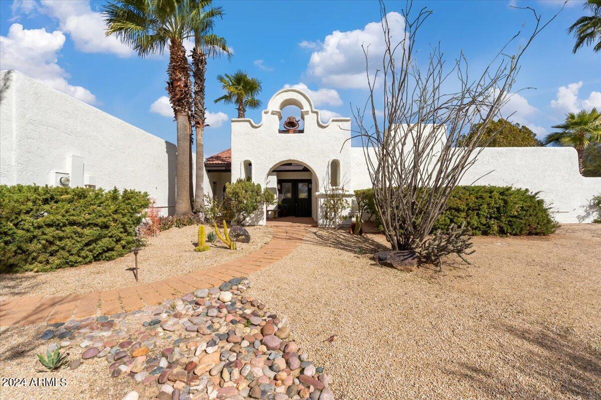 8956 E VENUS Drive