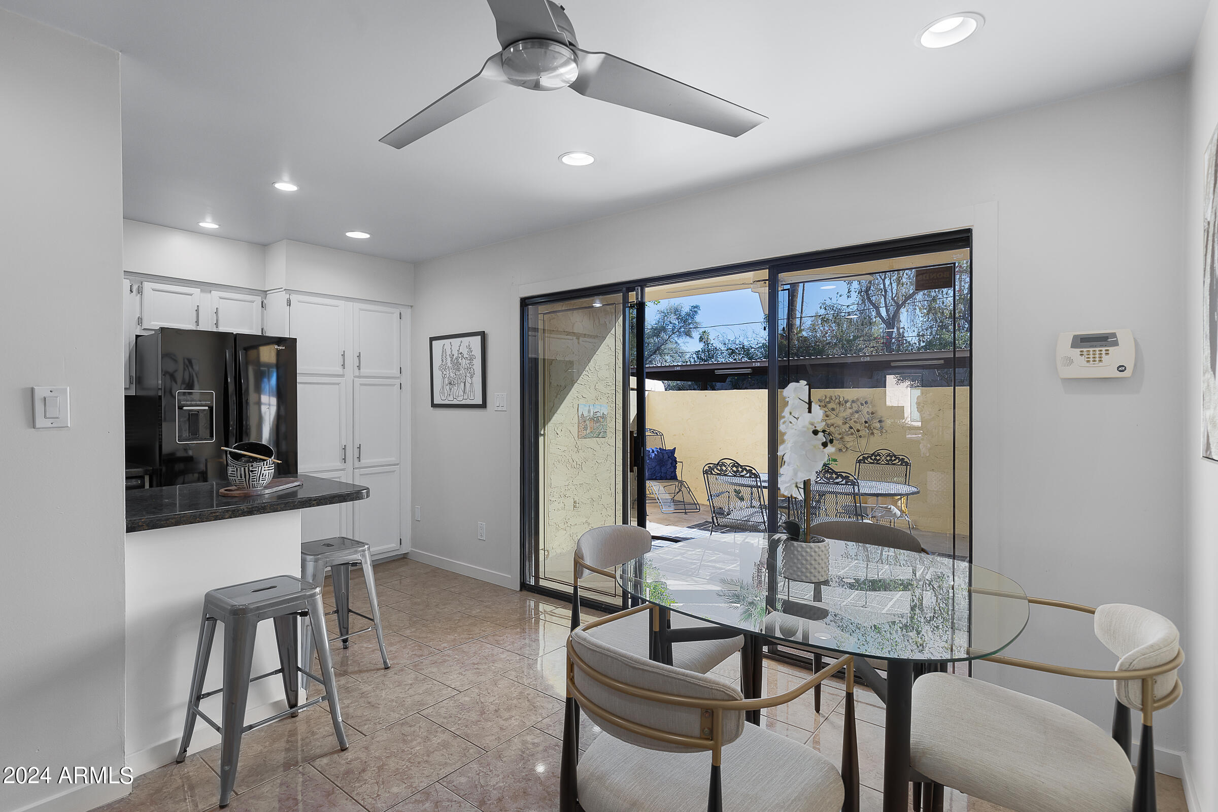 4950 N MILLER Road, 115