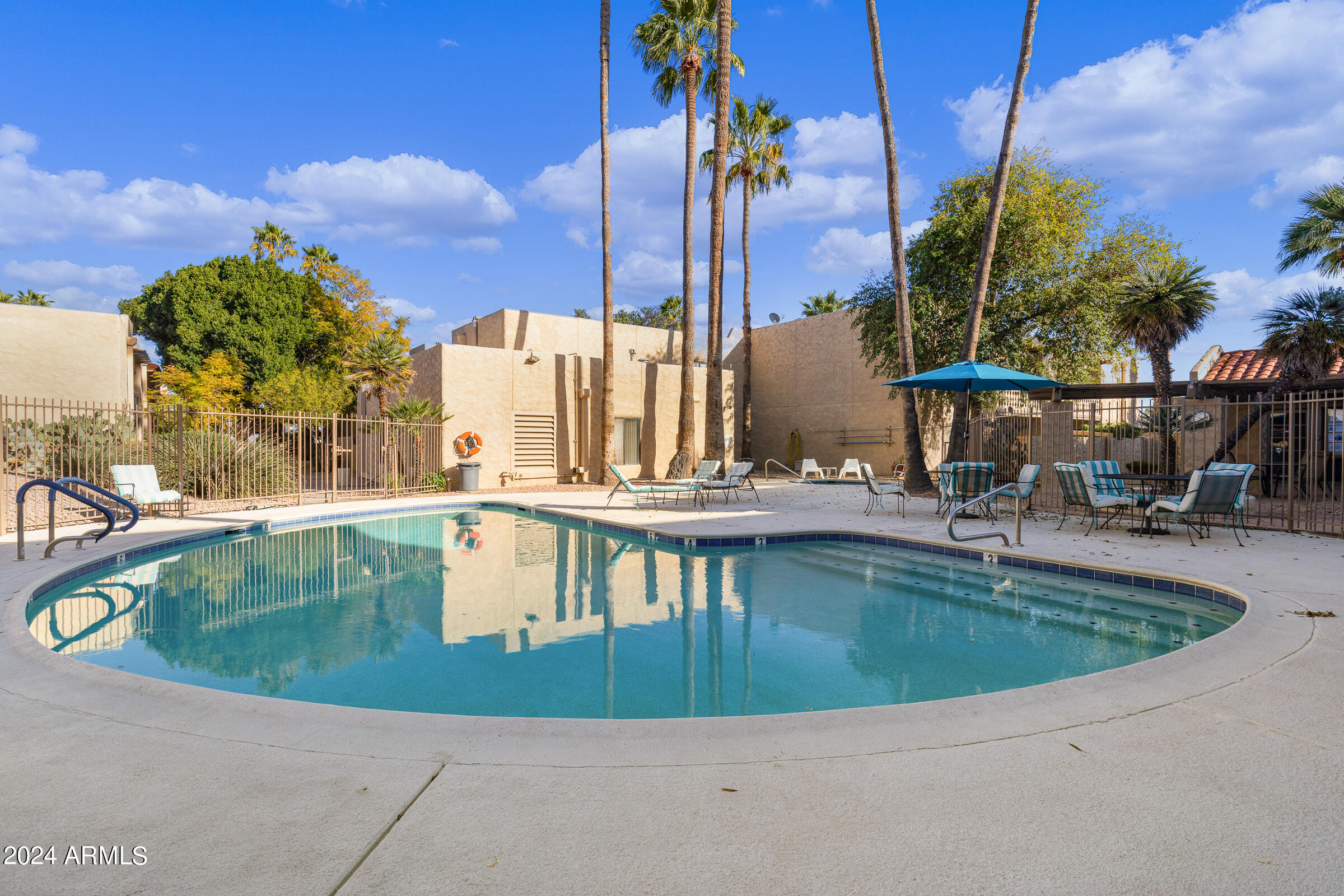 4950 N MILLER Road, 115