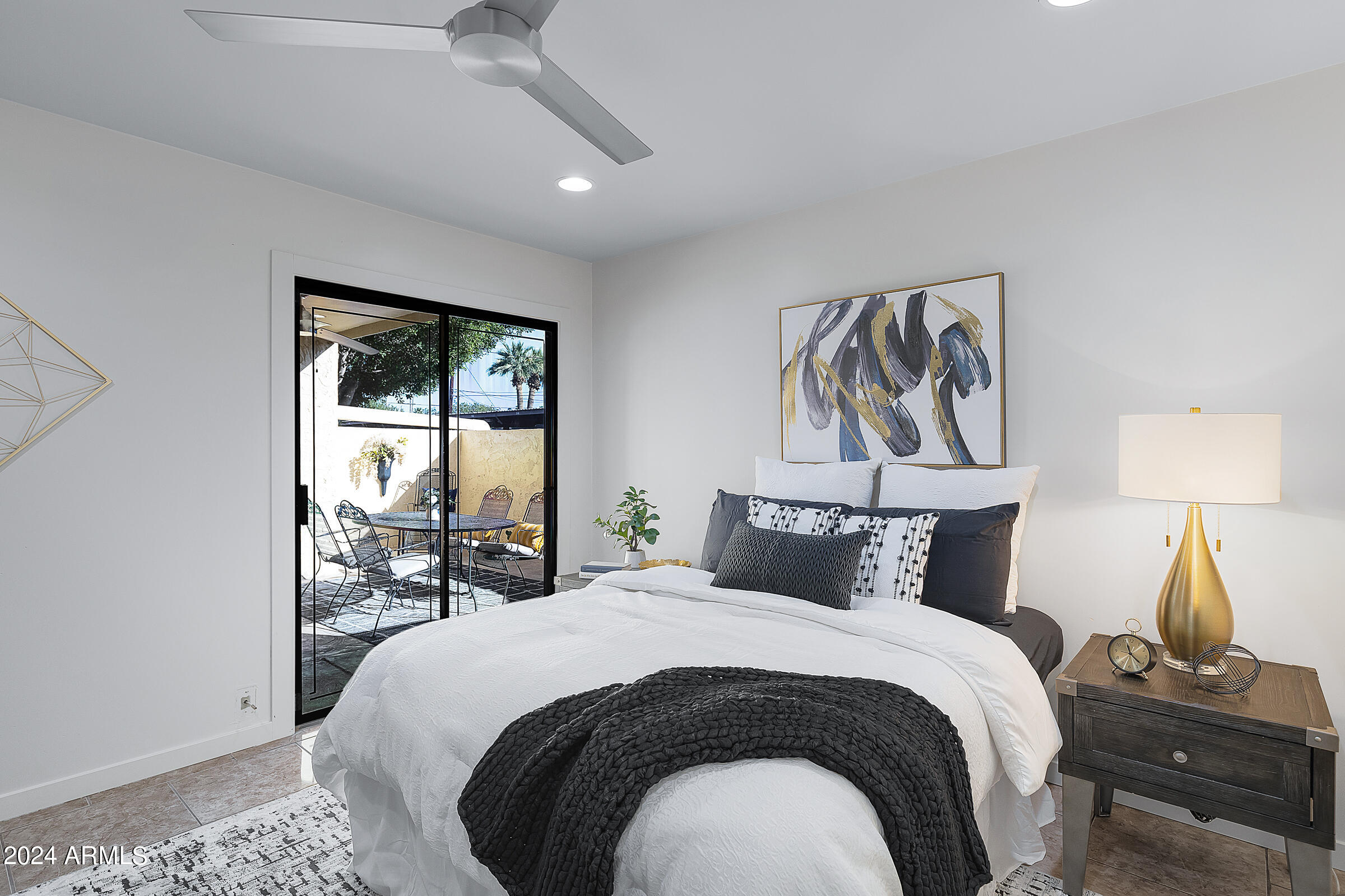 4950 N MILLER Road, 115