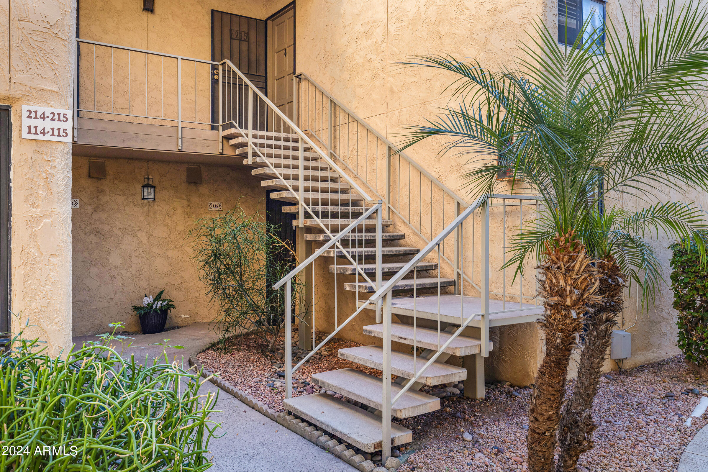 4950 N MILLER Road, 115