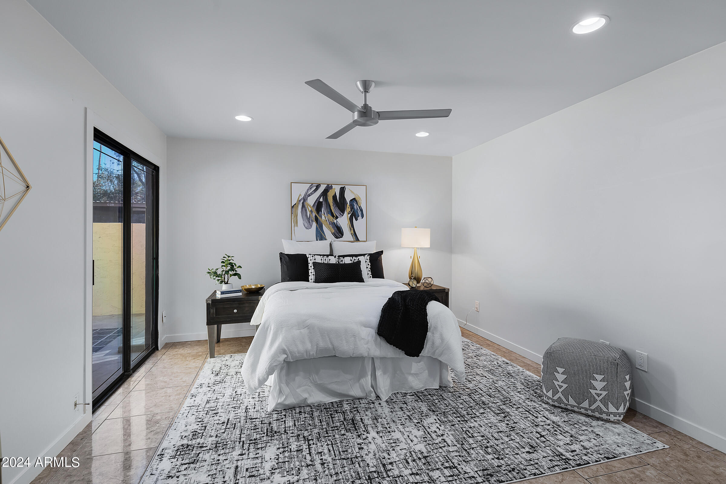 4950 N MILLER Road, 115