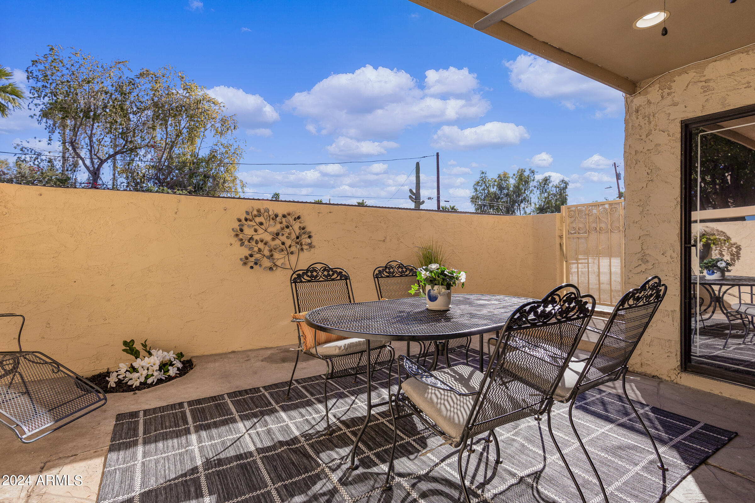 4950 N MILLER Road, 115