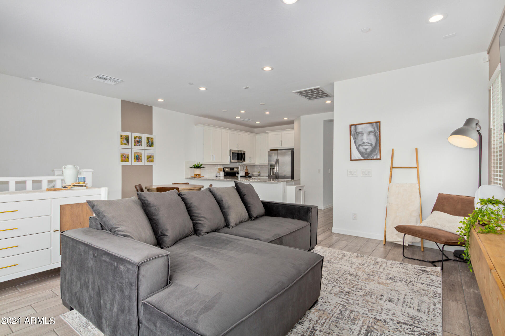 9902 E WAVELENGTH Avenue, Mesa