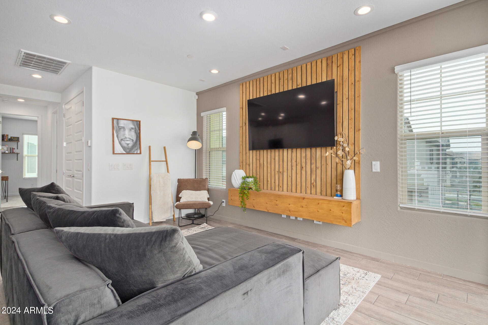 9902 E WAVELENGTH Avenue, Mesa