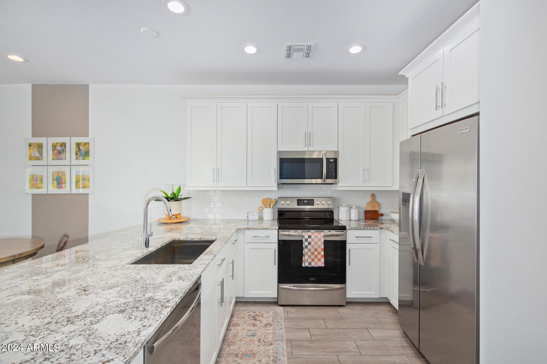 9902 E WAVELENGTH Avenue, Mesa