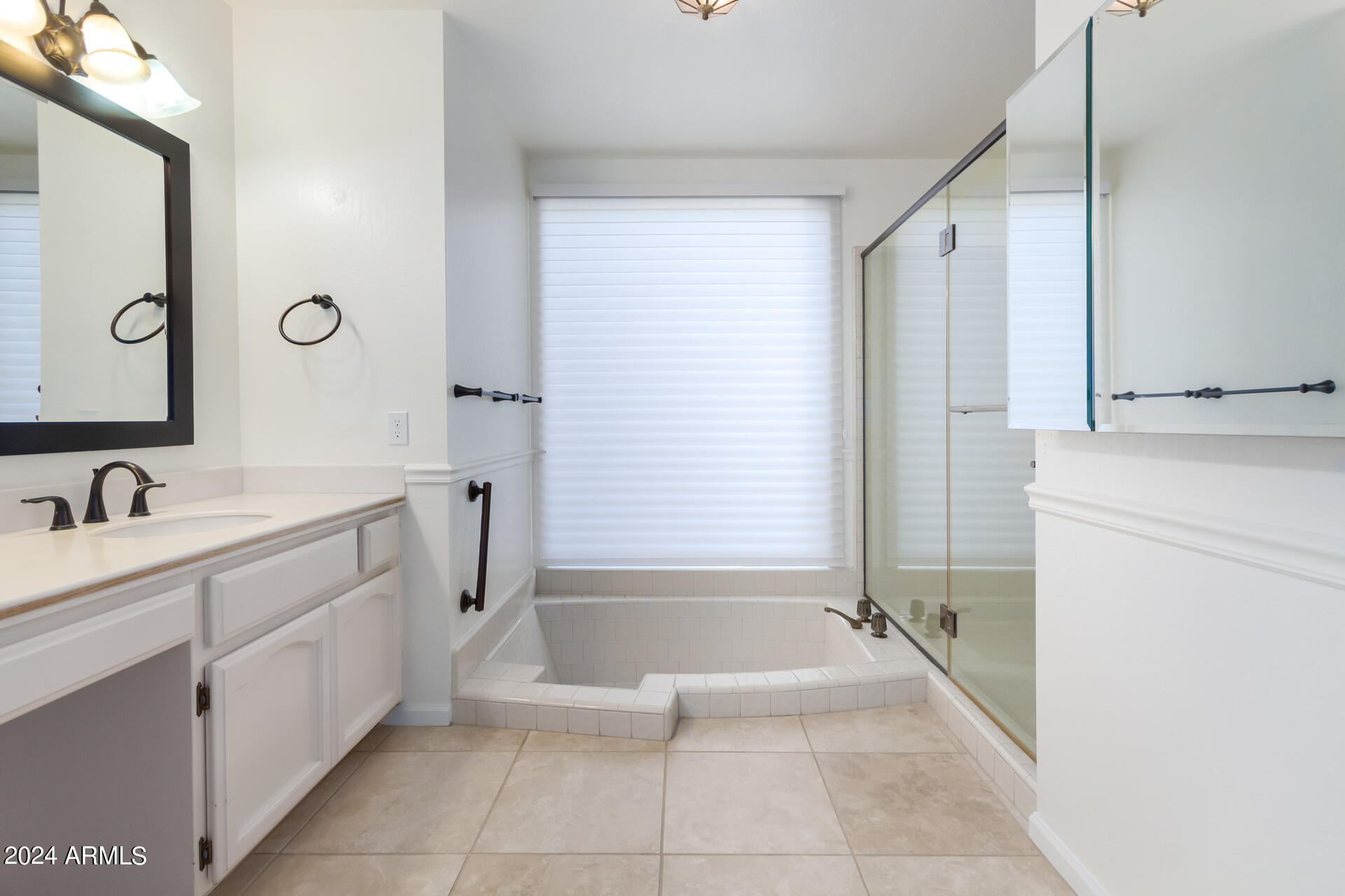 7256 E EL CAMINITO Drive