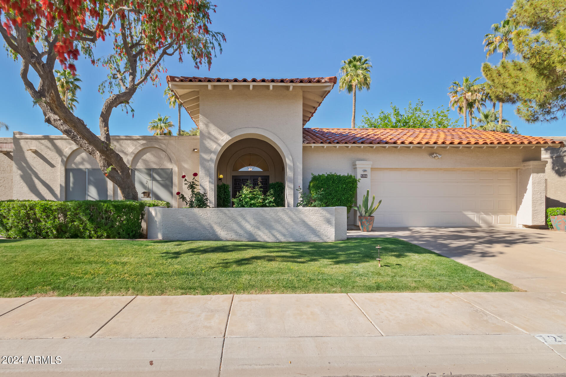 7256 E EL CAMINITO Drive