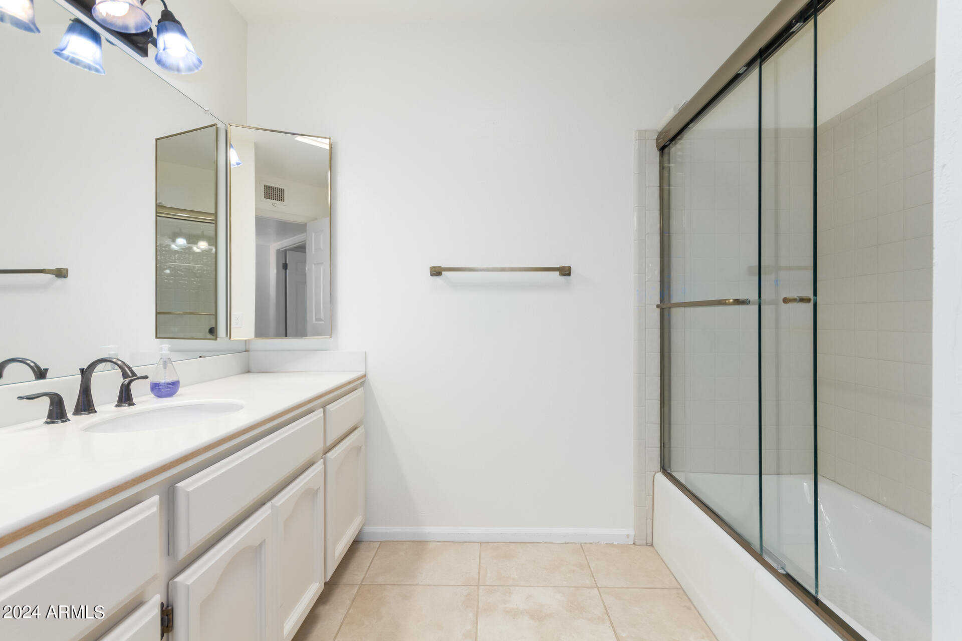 7256 E EL CAMINITO Drive