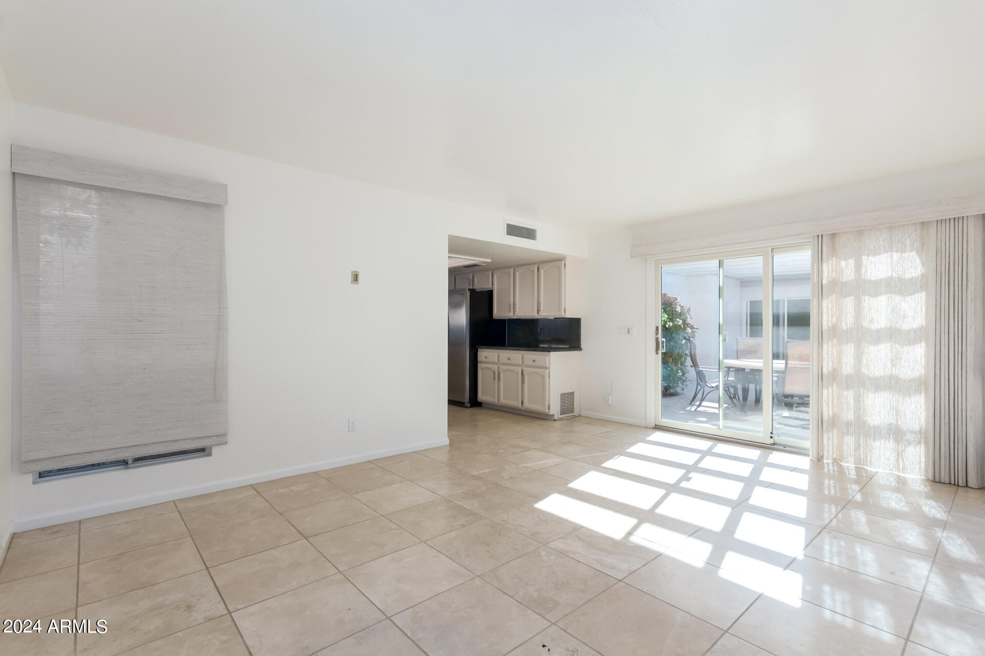 7256 E EL CAMINITO Drive