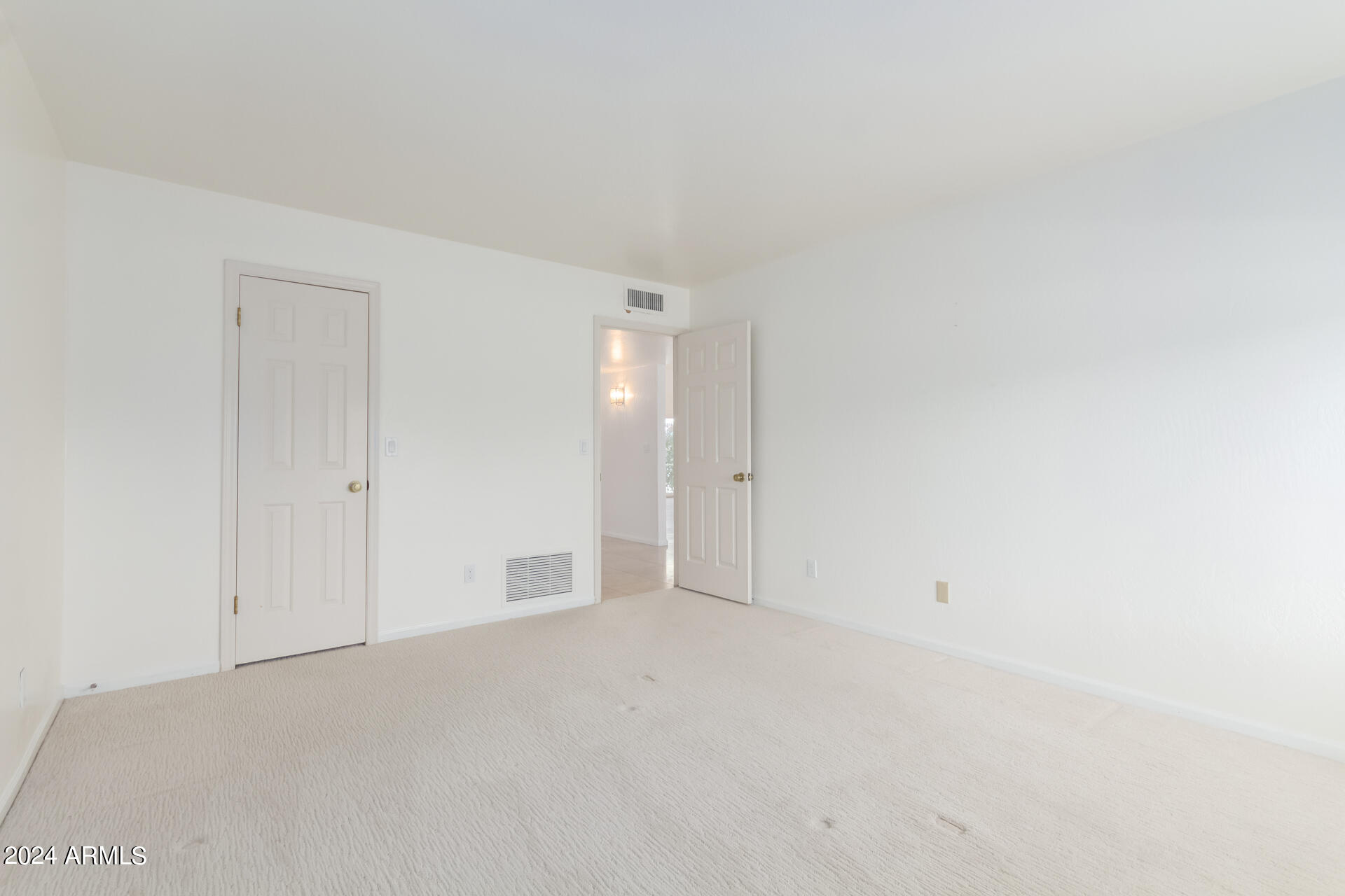 7256 E EL CAMINITO Drive