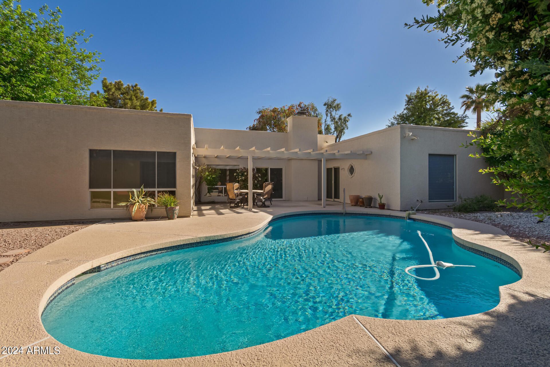 7256 E EL CAMINITO Drive