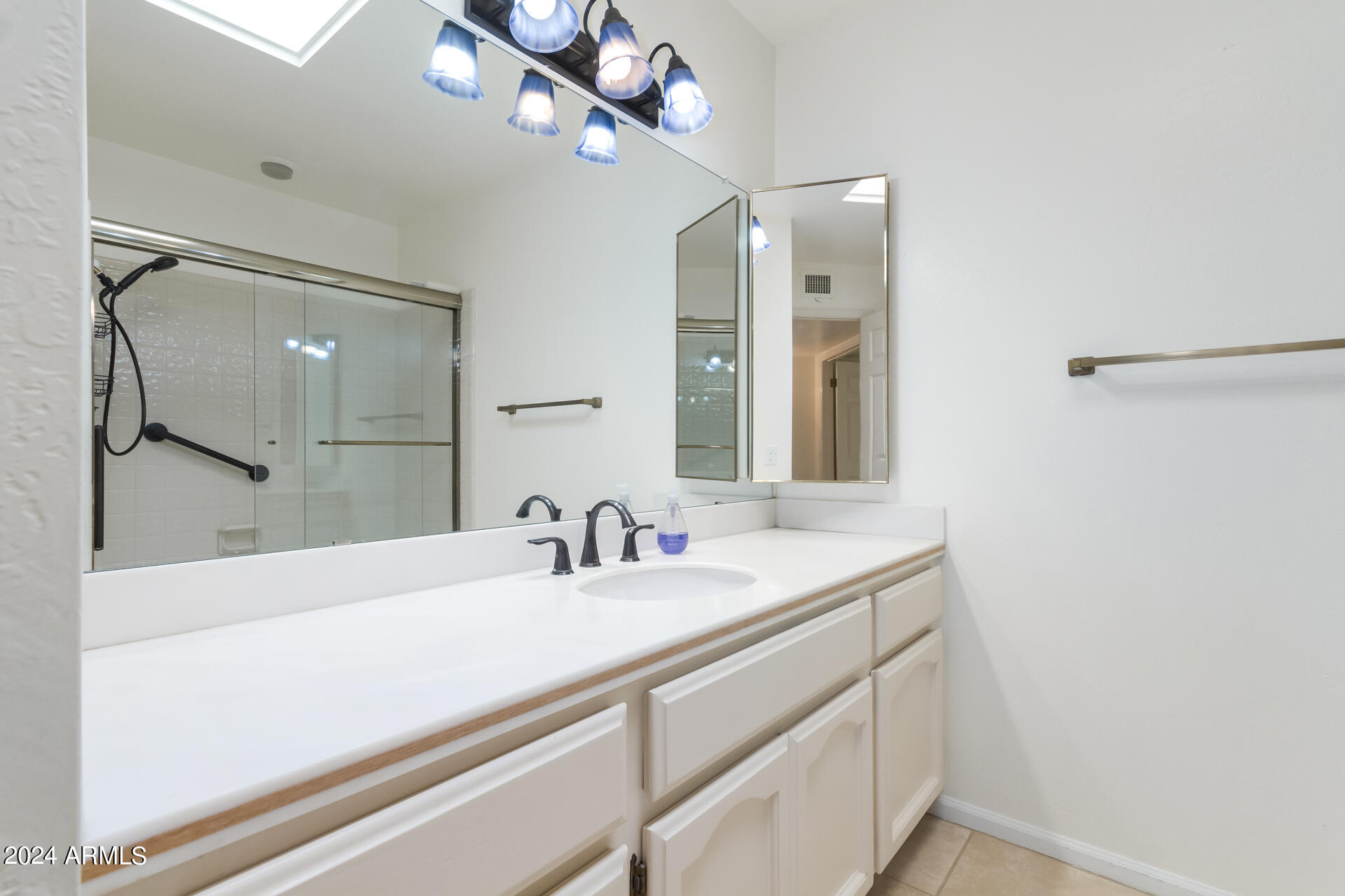 7256 E EL CAMINITO Drive