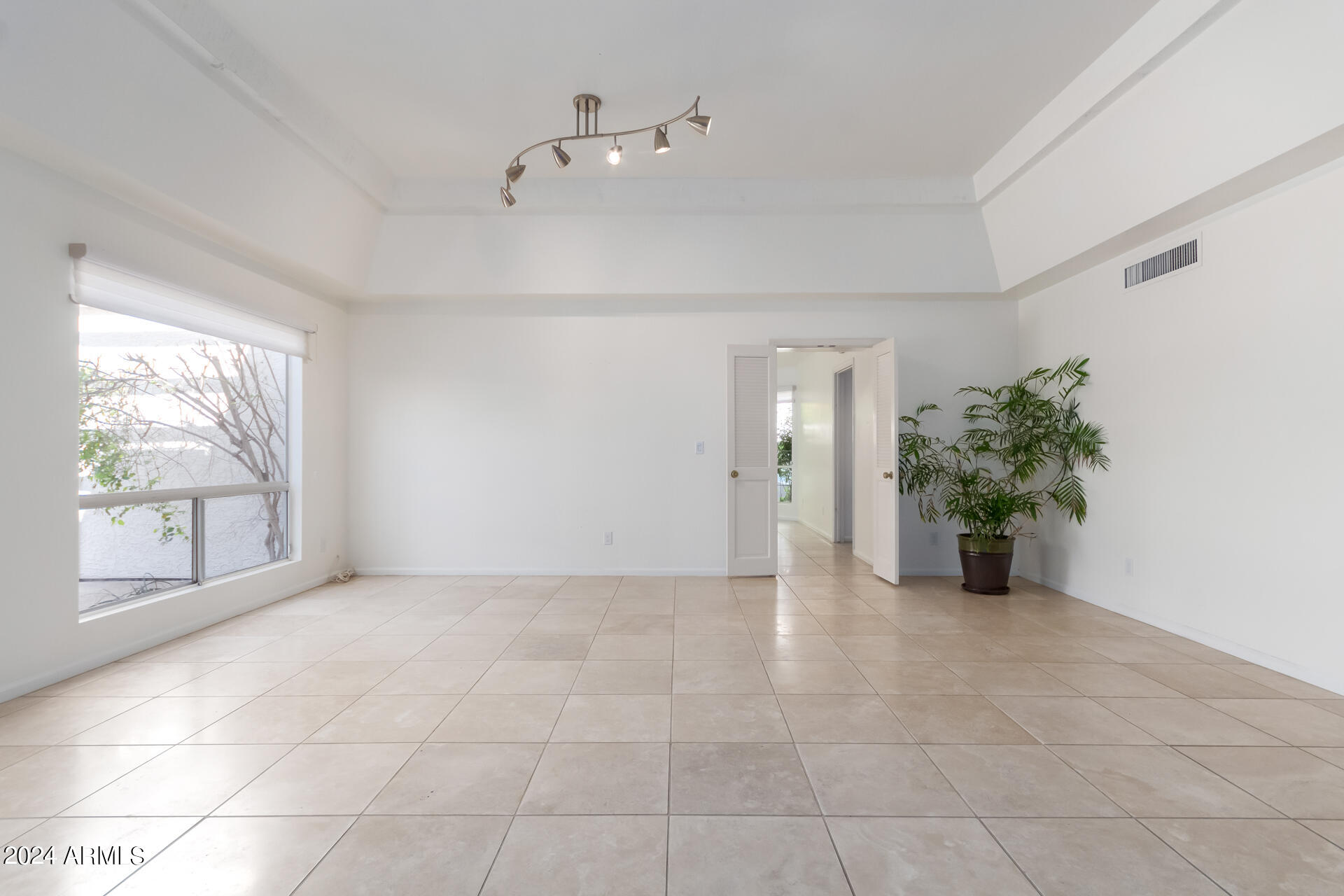 7256 E EL CAMINITO Drive