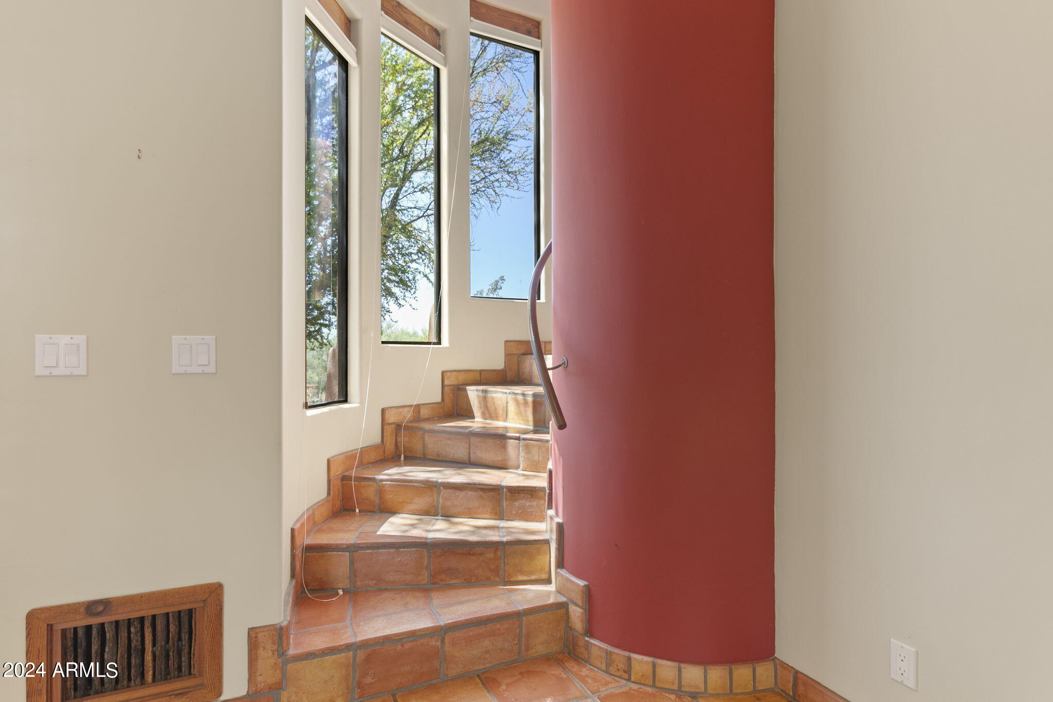 30600 N PIMA Road, 76