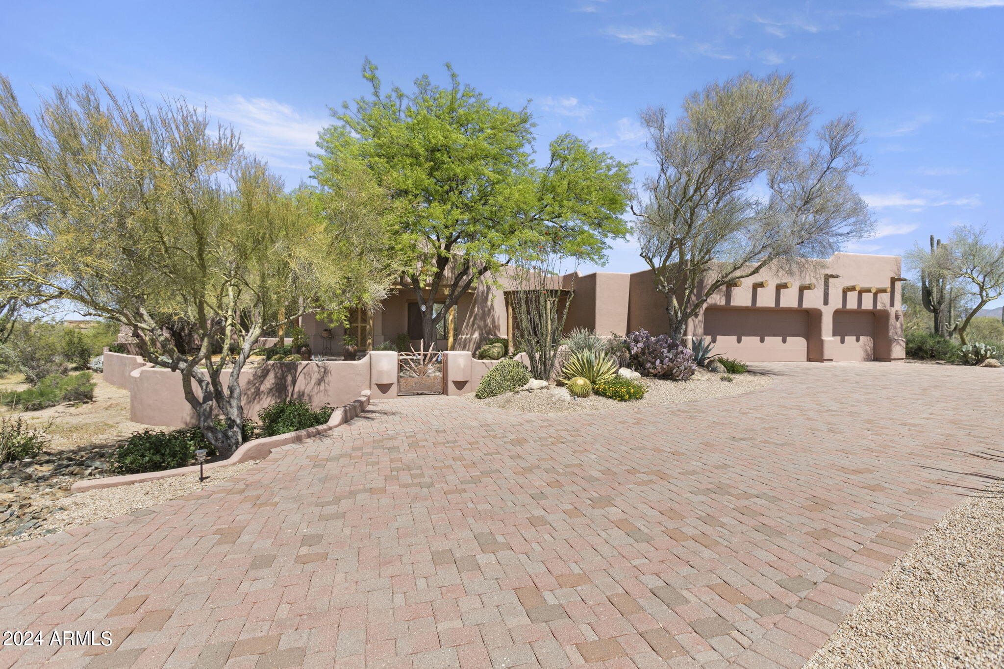 30600 N PIMA Road, 76