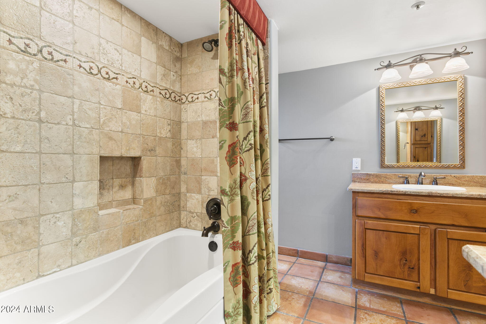 30600 N PIMA Road, 76